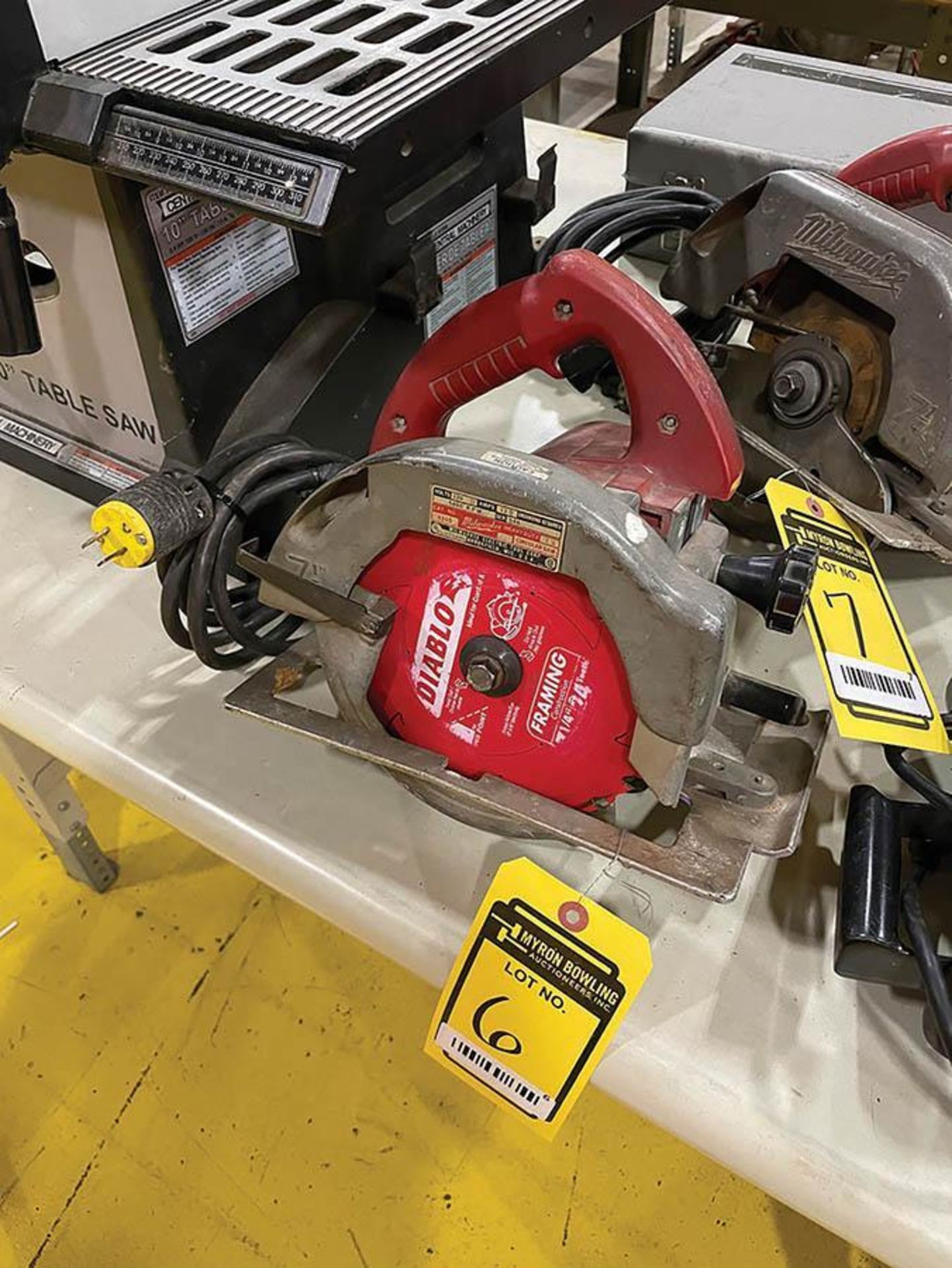 MILWAUKEE 7 1/4'' CIRCULAR SAW, MODEL 6365