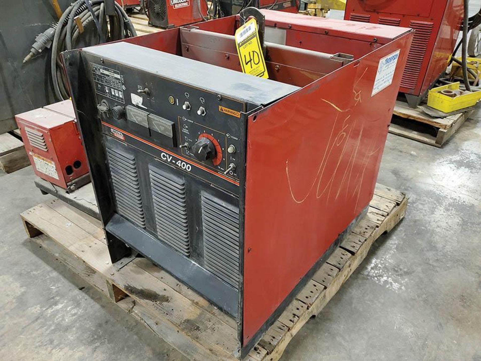 LINCOLN IDEALARC CV-400 CV-DC ARC WELDER (PARTS UNIT)