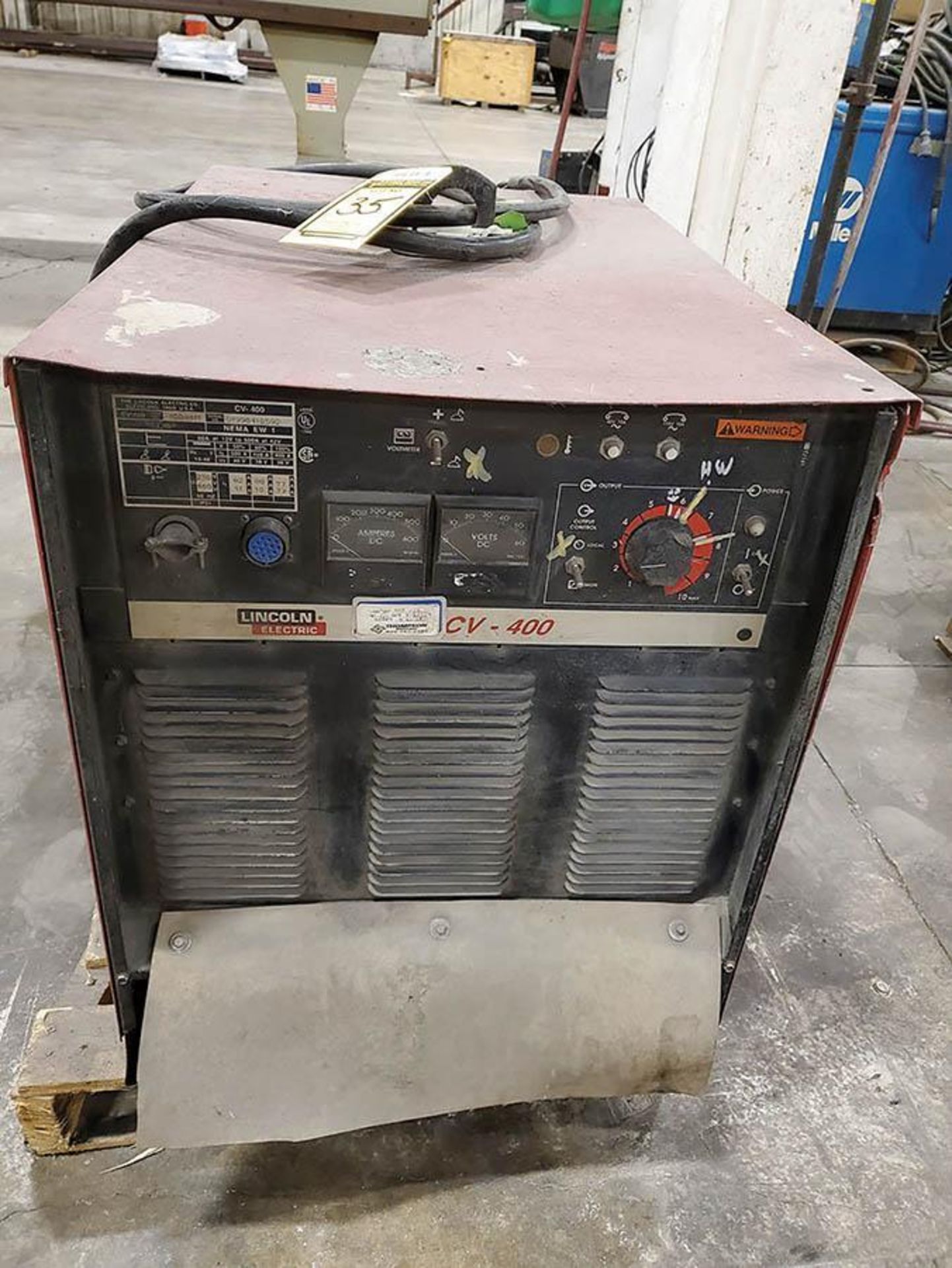 LINCOLN IDEALARC CV-400 CV-DC ARC WELDER - Image 2 of 4