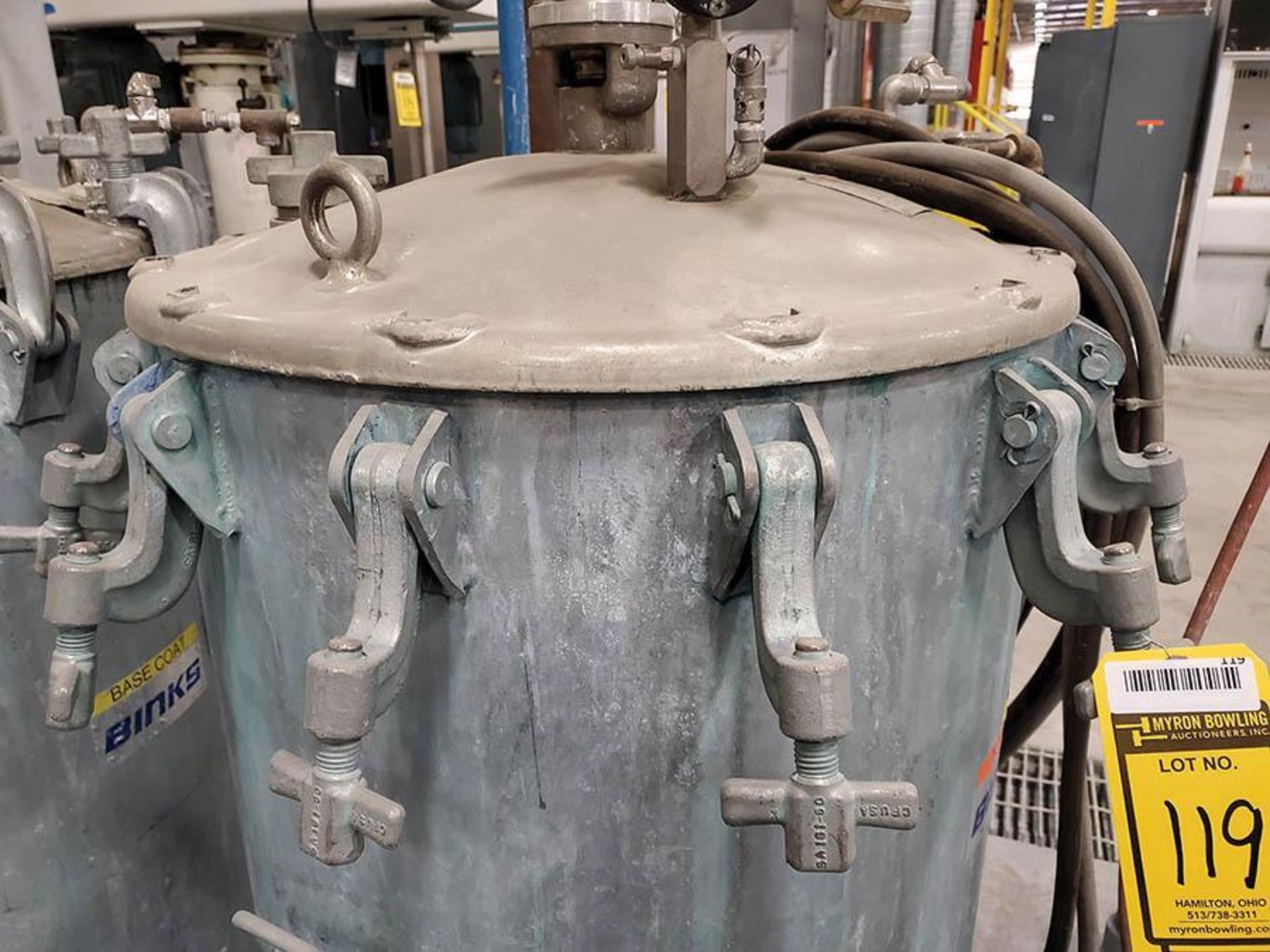 BINKS POWDER PRESSURE POT, 110 MAX PSIG, 23 1/2'' INSIDE DIA. - Image 3 of 4