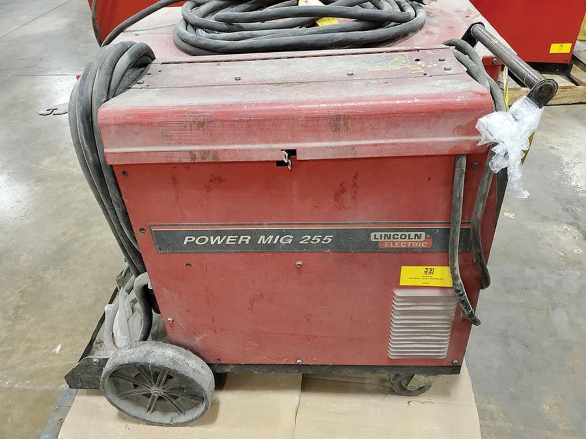 LINCOLN POWERMIG 255 WELDER - Image 2 of 4