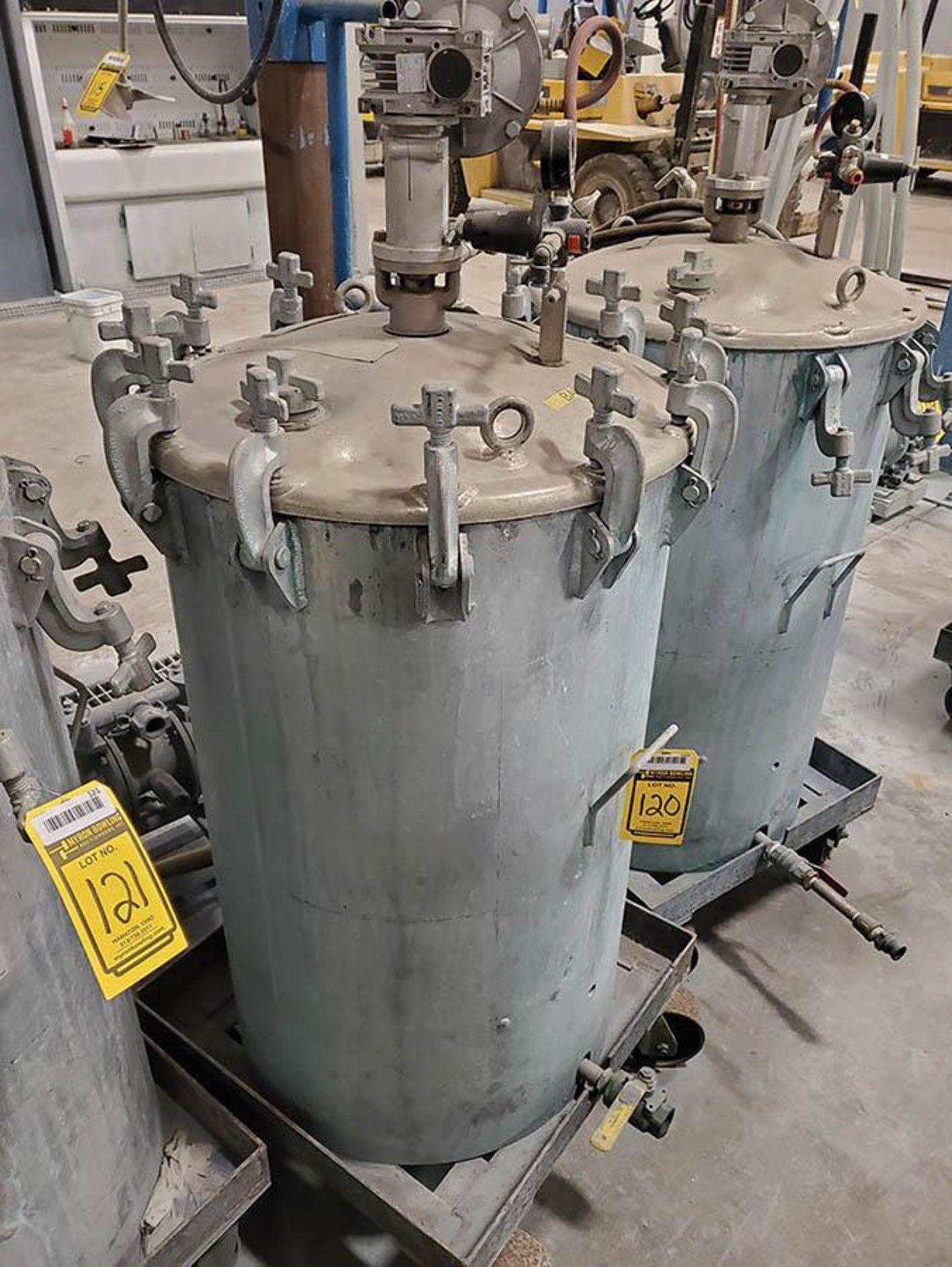 BINKS POWDER PRESSURE POT, 110 MAX PSIG, 23 1/2'' INSIDE DIA. - Image 2 of 4