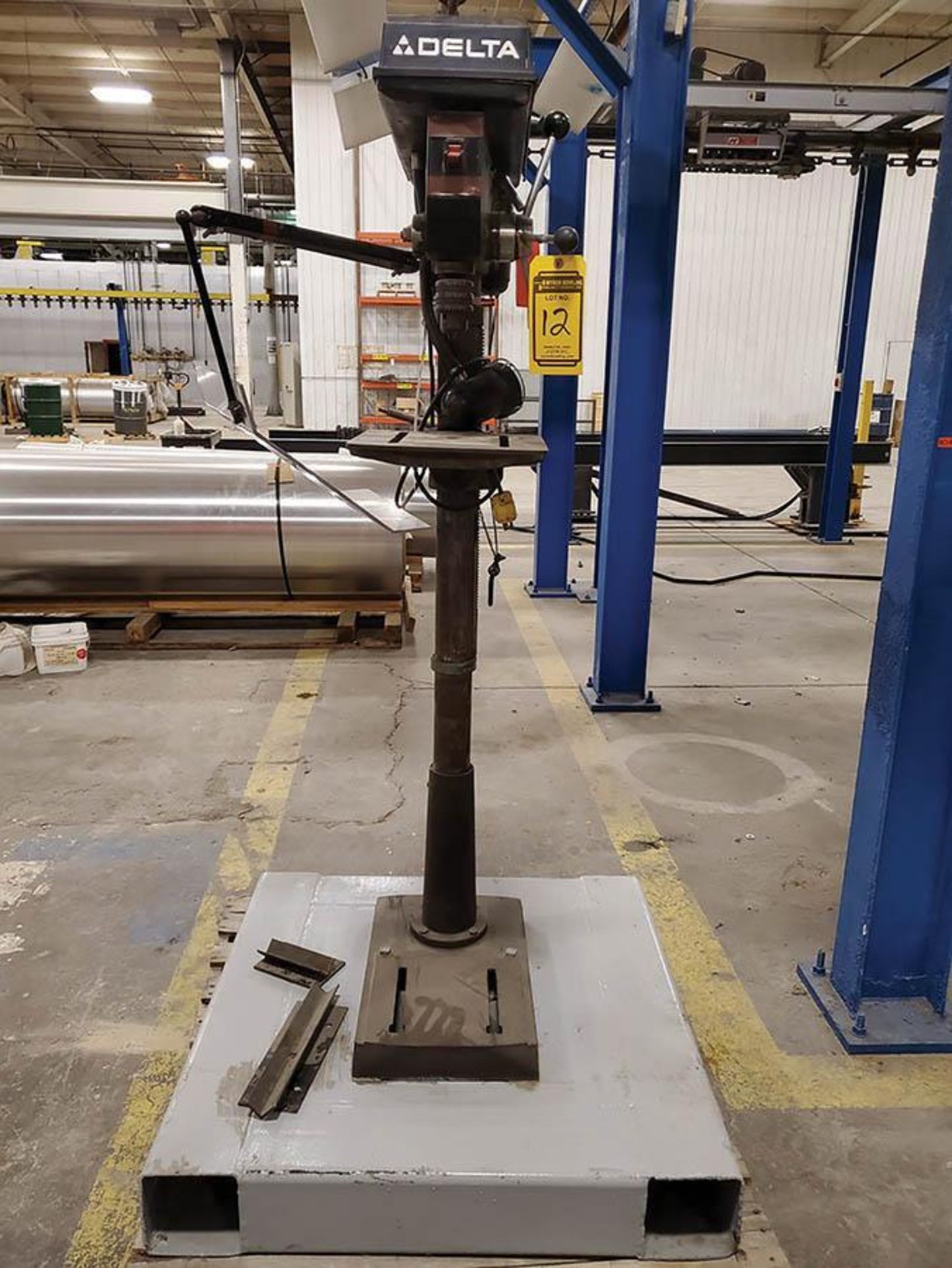 DELTA VERTICAL DRILL PRESS, 11 1/2'' X 11 1/2'' TABLE - Image 2 of 7