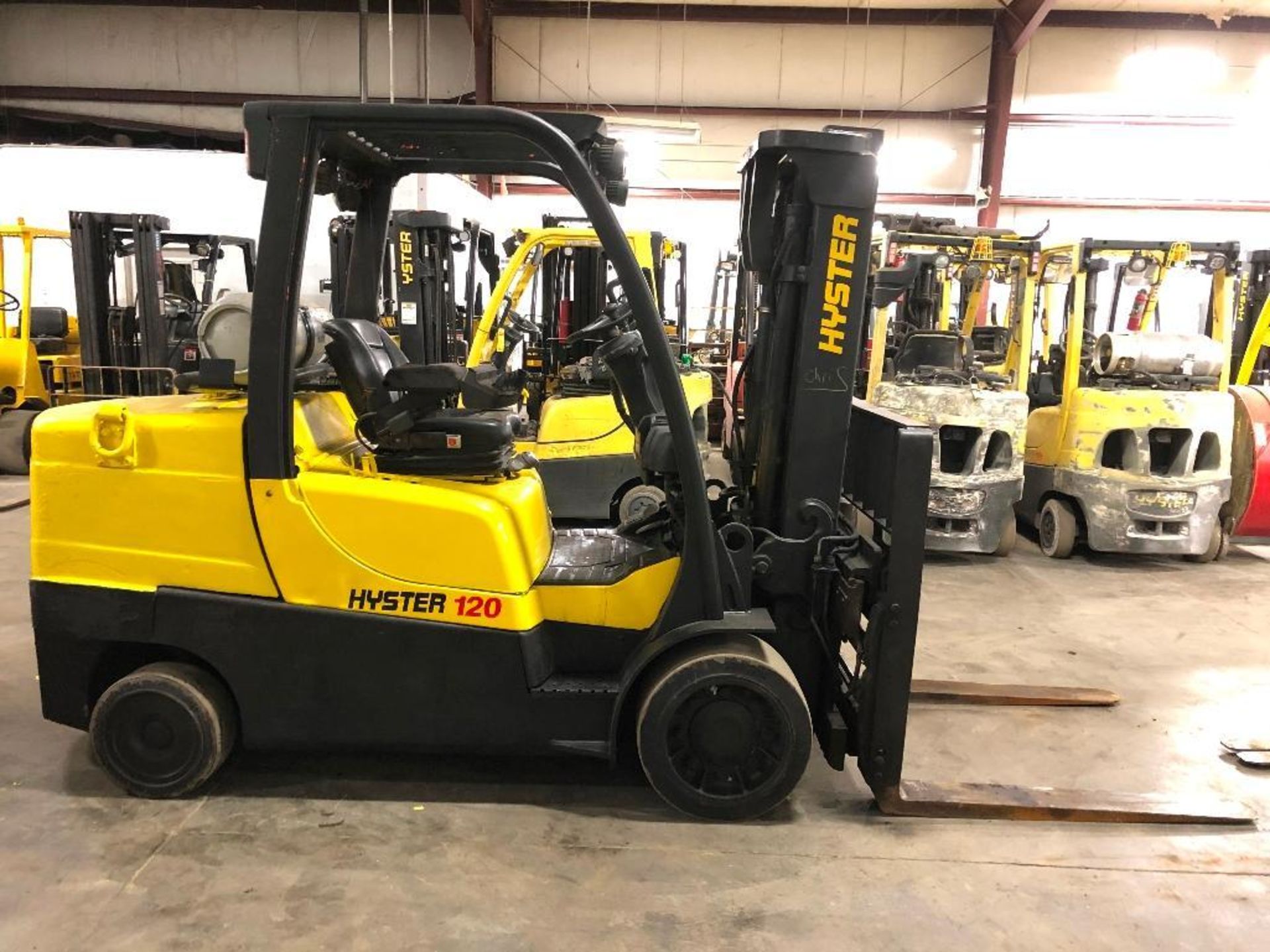 2010 HYSTER 12,000-LB. CAPACITY FORKLIFT, MODEL: S120FT, S/N: G004V04557G, LPG, SOLID TIRES, LEVER S - Image 3 of 5