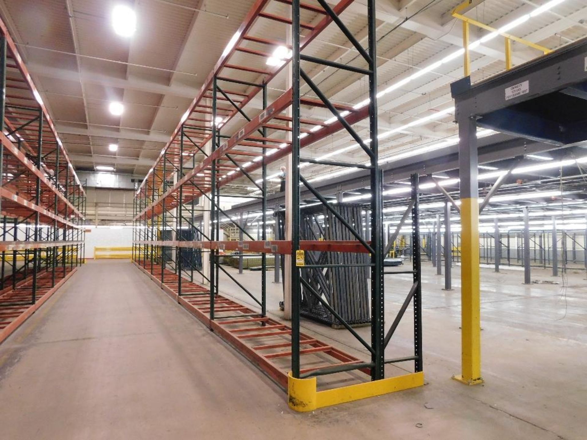 (8X) SECTIONS OF RIDG-U-RAK PALLET RACKING, (1) 20 FT. UPRIGHT, (8) 16 FT. UPRIGHTS, (64) 5 1/2 IN.