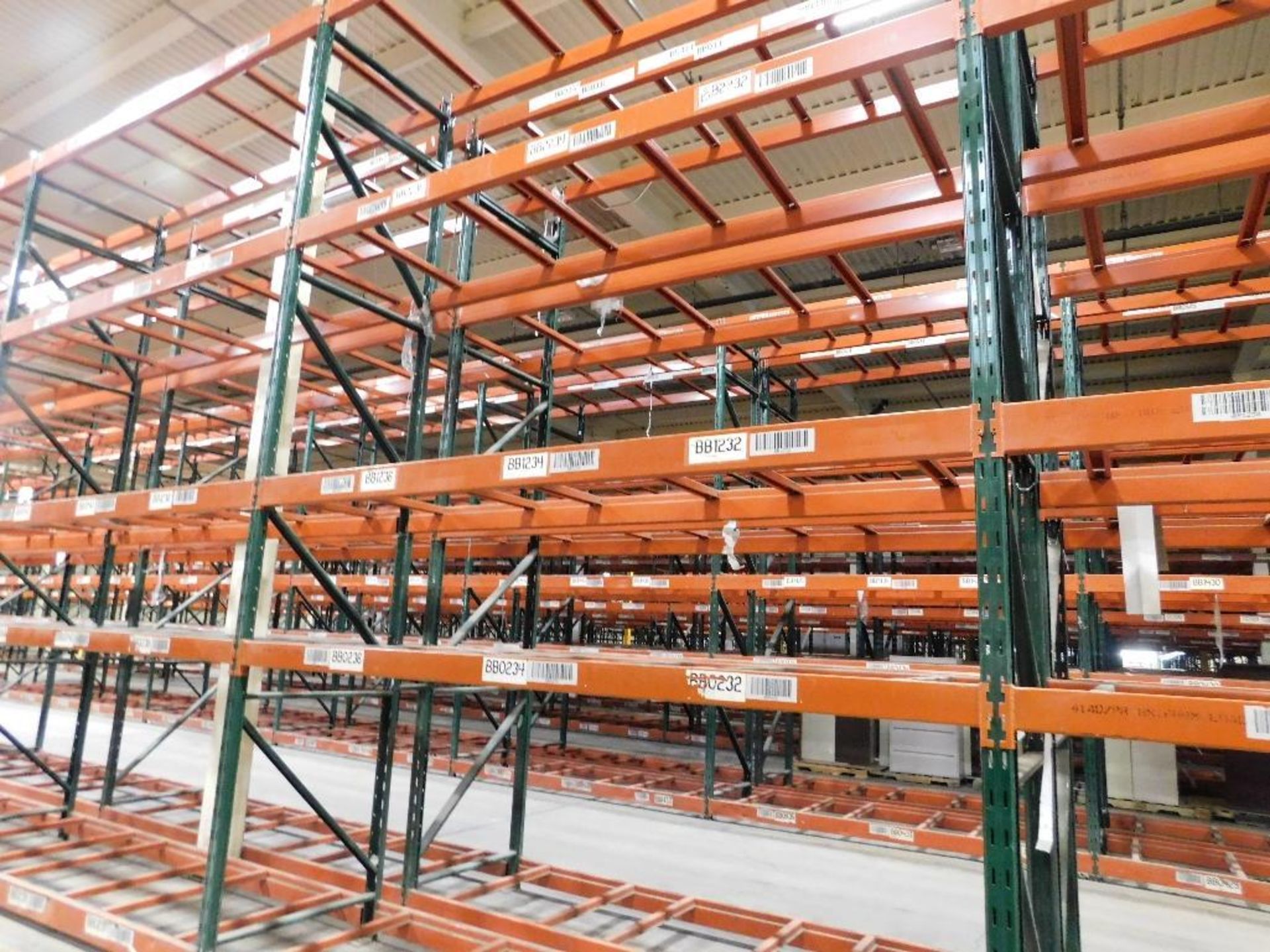 (32X) SECTIONS OF RIDG-U-RAK PALLET RACKING, (8) 20 FT. UPRIGHTS, (26) 16 FT. UPRIGHTS, (56) 4 1/2 I - Image 2 of 4