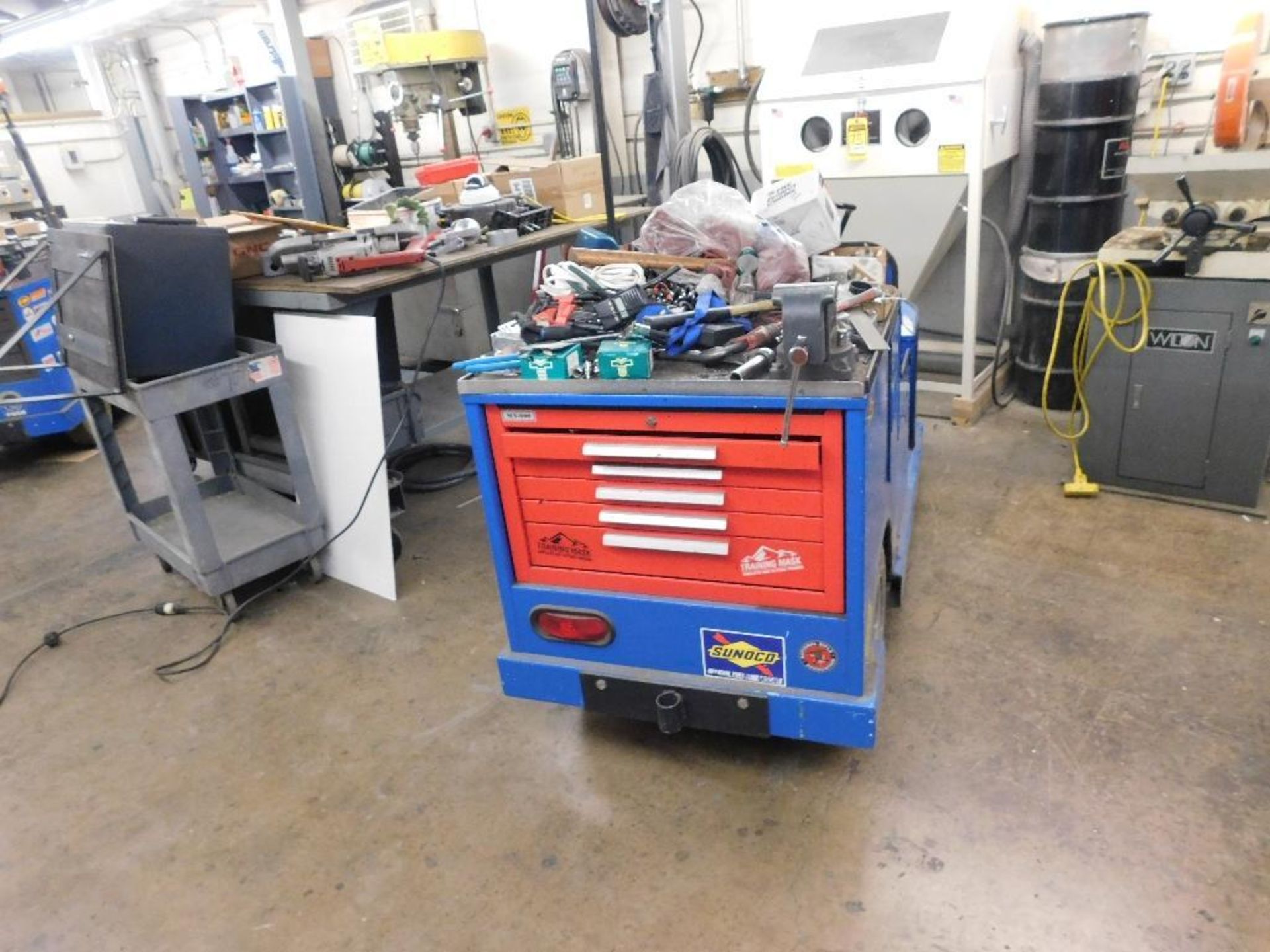 TAYLOR DUNN MX 600 ELECTRIC MAINTENANCE CART W/ 4 IN. WILTON BENCH VISE, 5-DRAWER KENNEDY TOOL BOX, - Image 2 of 3