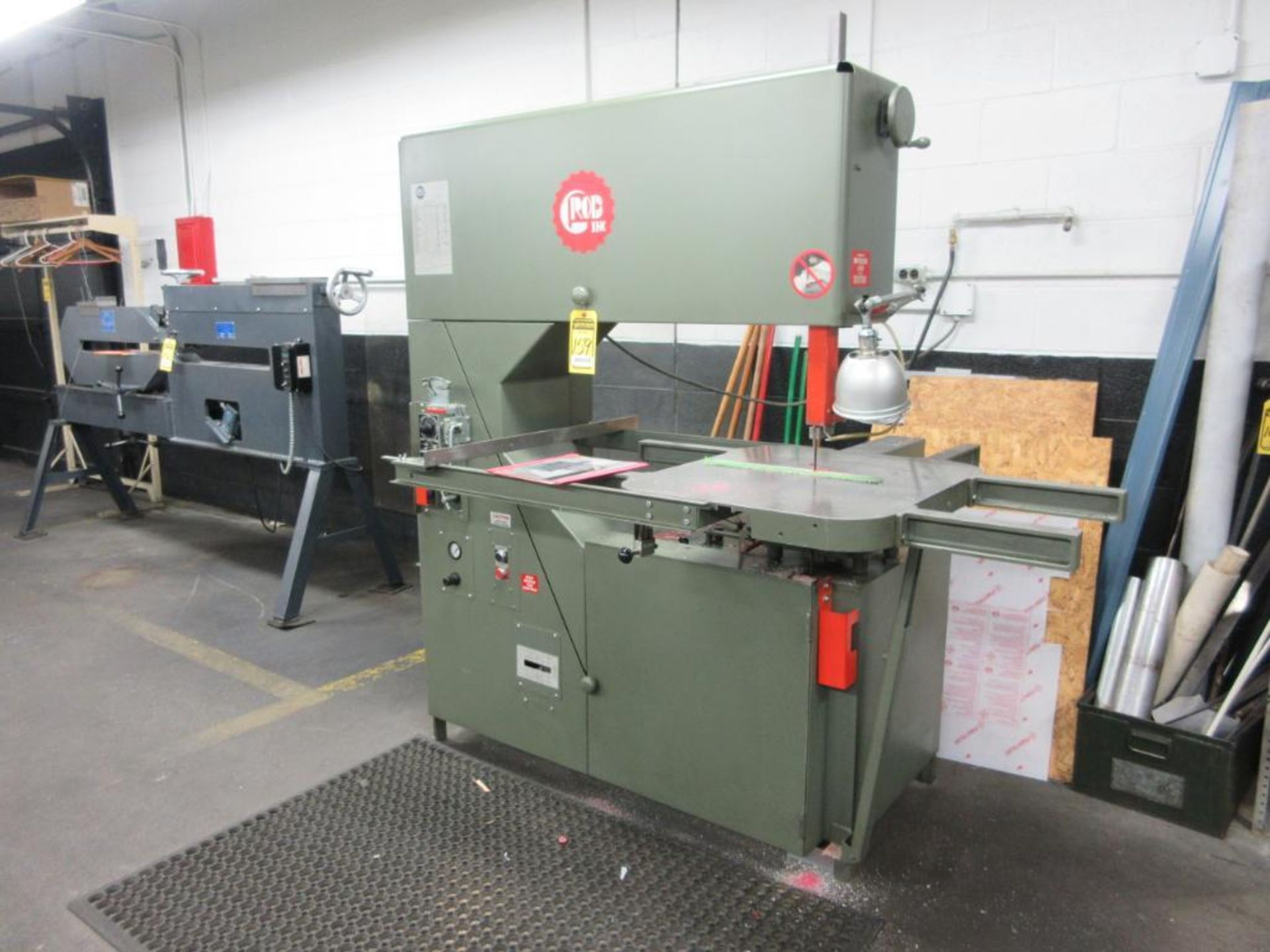 1996 GROB VERTICAL BAND SAW, MODEL 4V-36, S/N 1859, 2-SPEEN LOW, 40-420 FPM, 2-SPEED HIGH, 475-