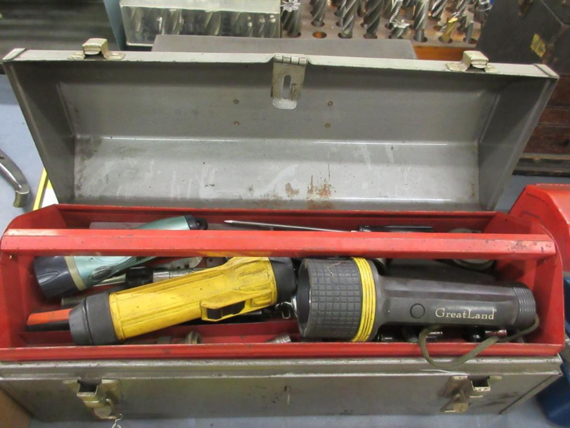 CRAFTSMAN TOOLBOX W/ TOOL CONTENT - Image 2 of 3