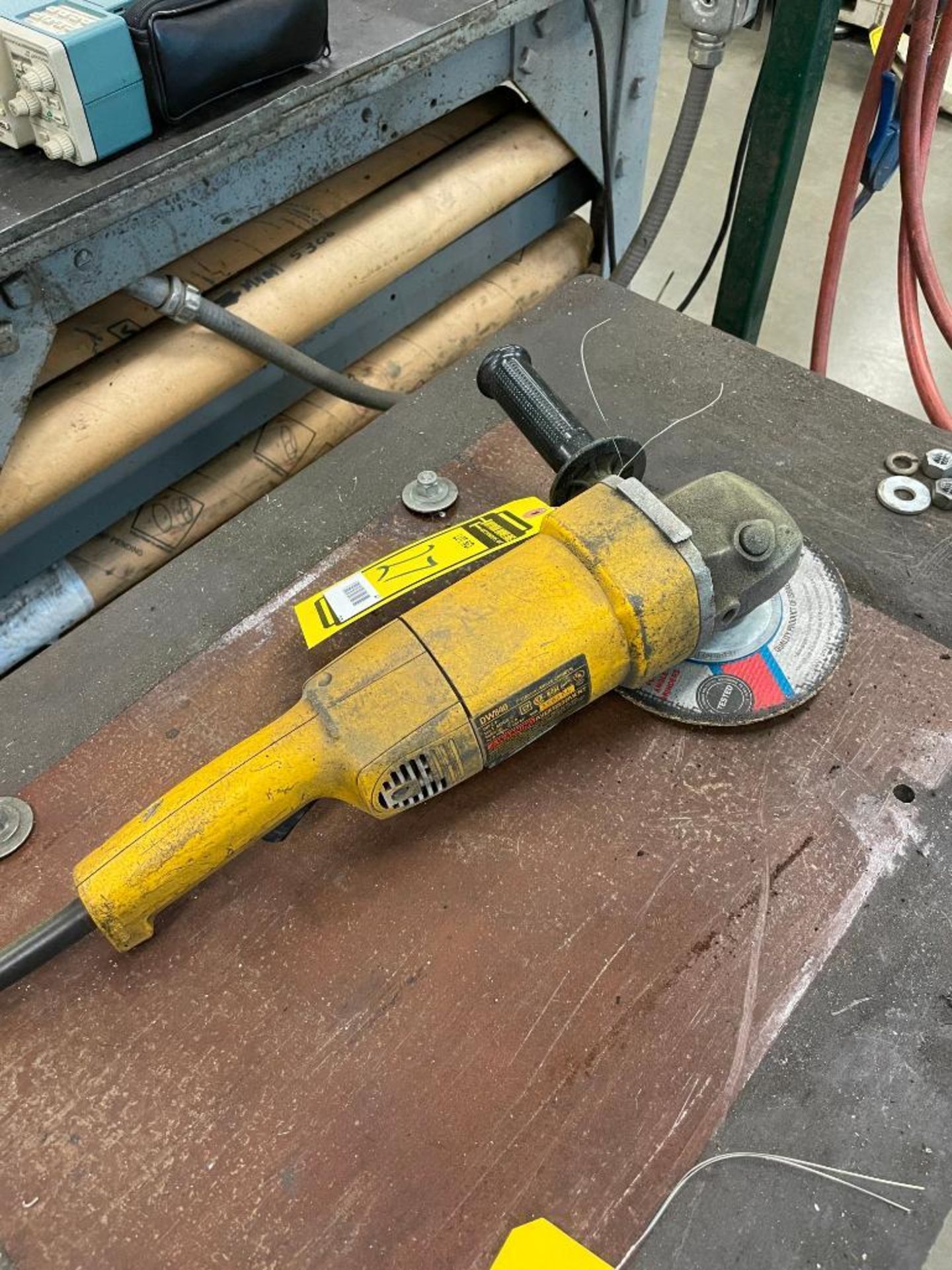 DEWALT 7'' ANGLE GRINDER