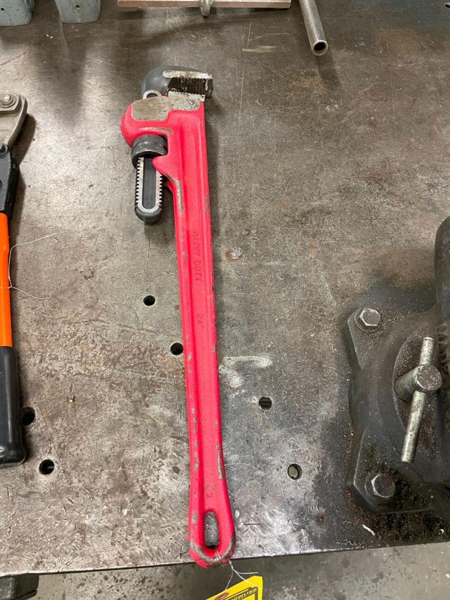 24'' HEAVY DUTY PIPE WRENCH