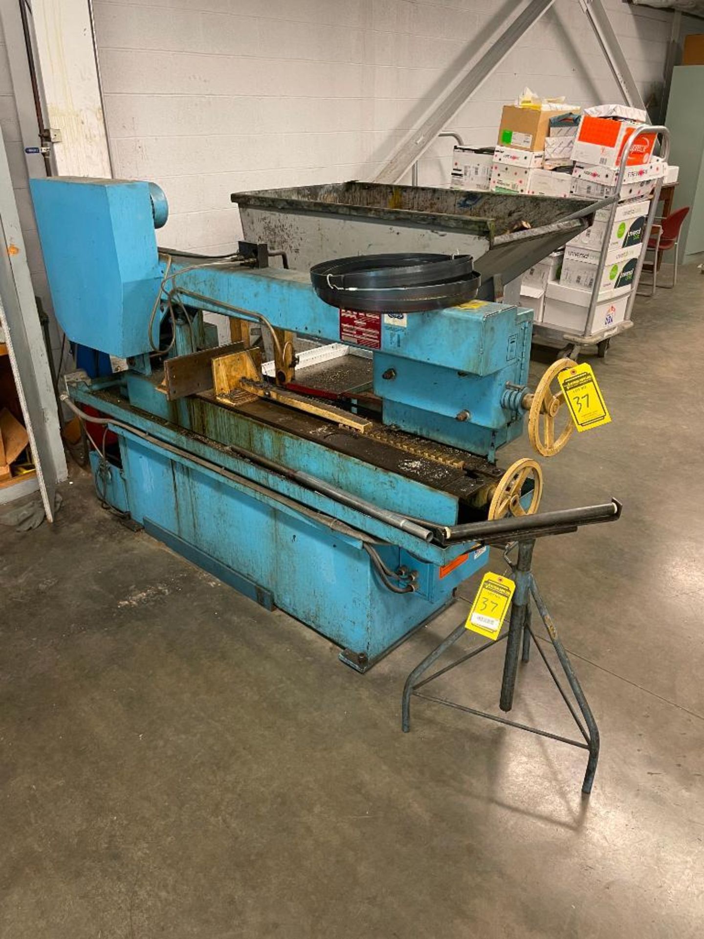 DOALL JOB SELECTOR HORIZONTAL BAND SAW, HYDRAULIC DROP, 3-PH, MODEL C-916M, S/N 470-88132, 16'' - Image 2 of 2