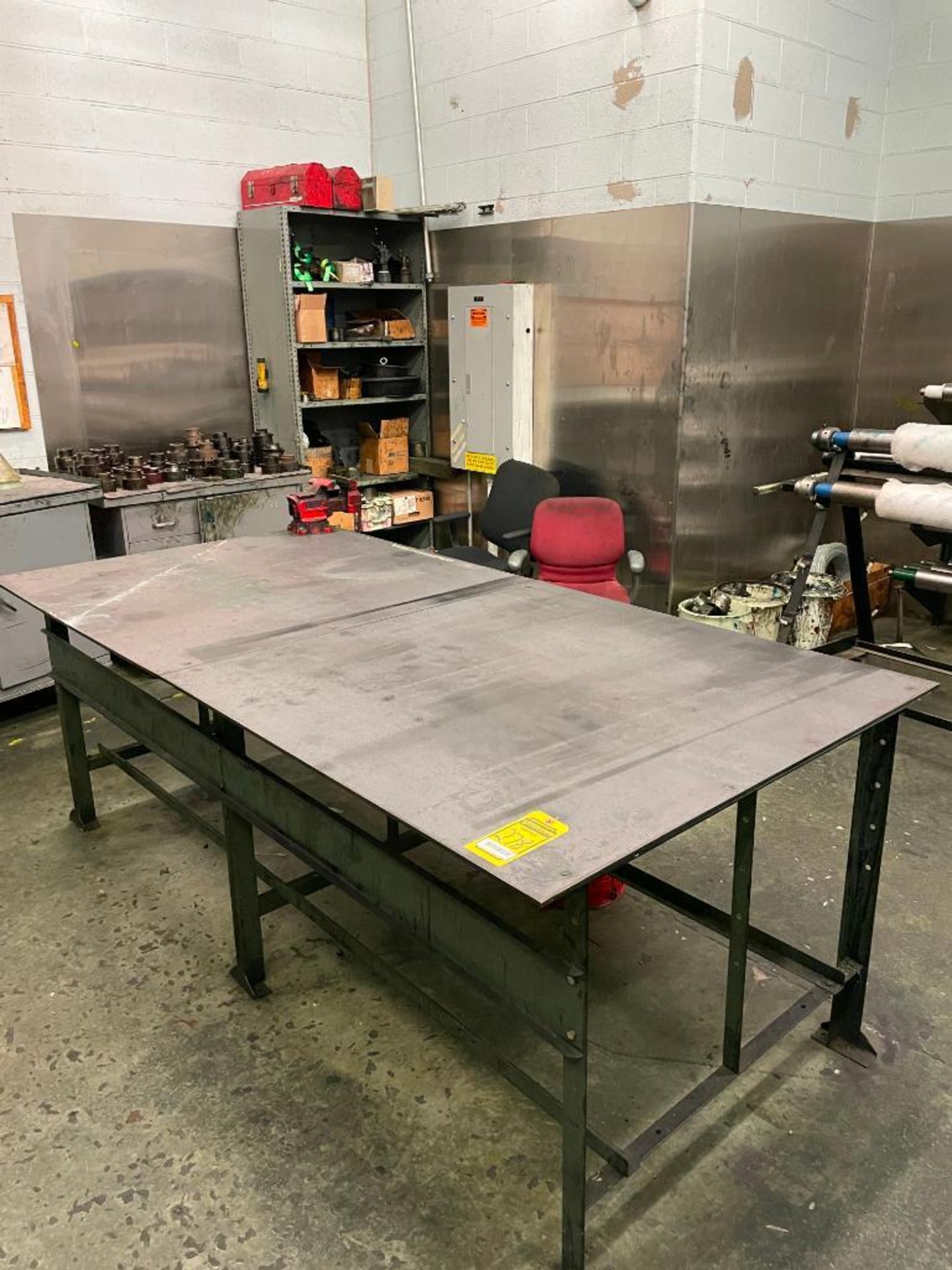 STEEL TABLE, 8' X 4' X 1/4'', 8'' BENCH VISE