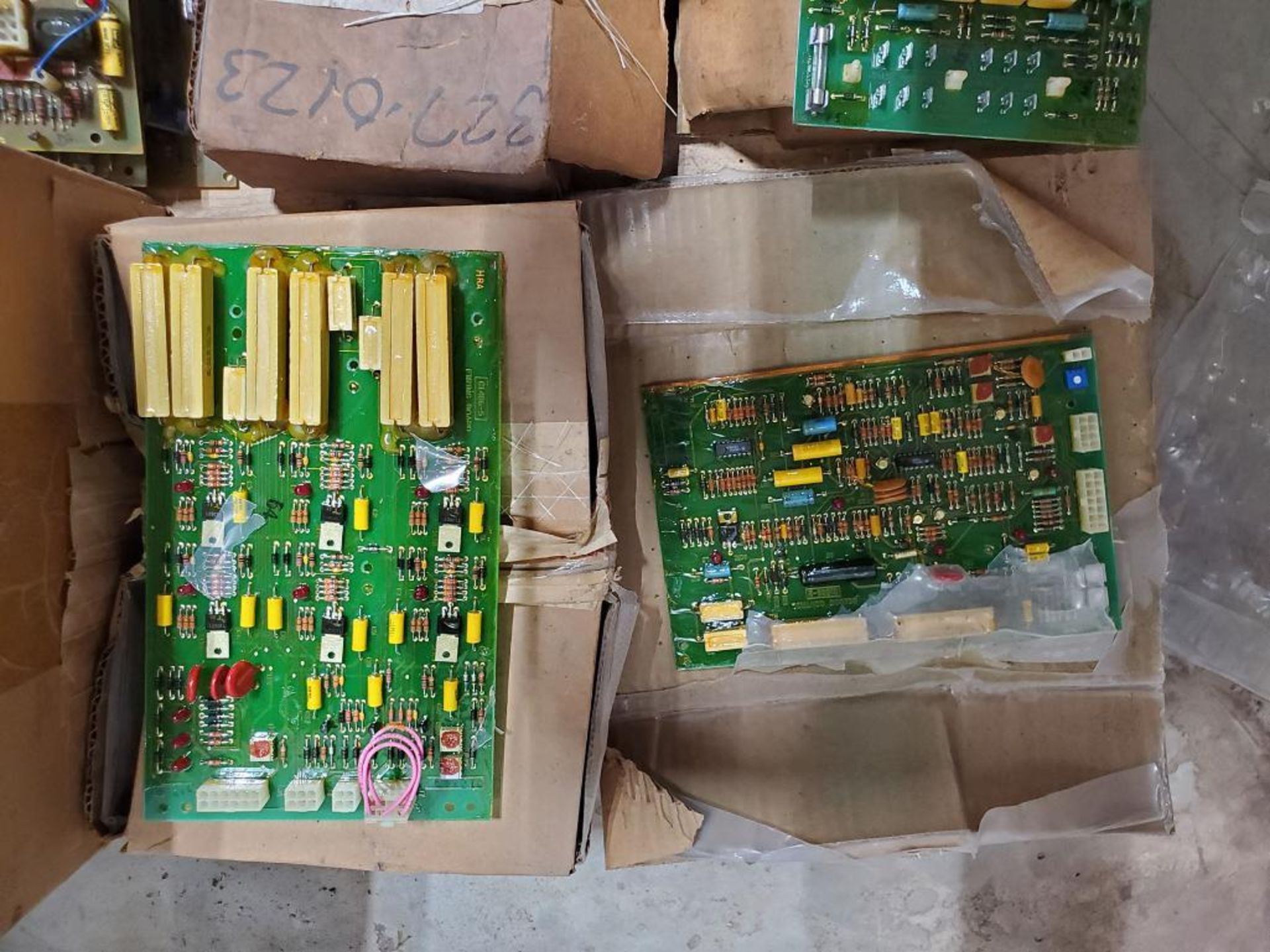 SKID OF NEW AND USED DC 600, NA3, NA5 CONTROL BOARDS - Image 3 of 5