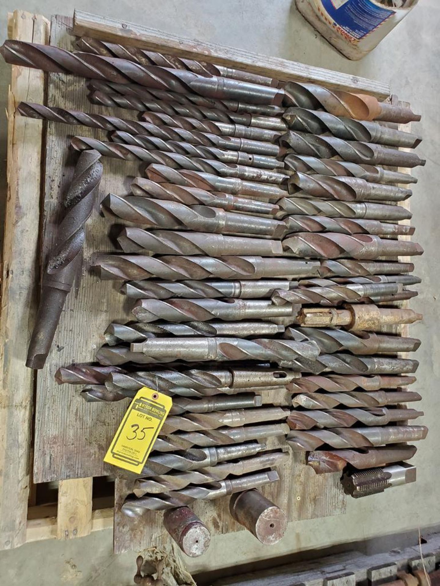 SKID OF ASSORTED LARGE DRILL BITS