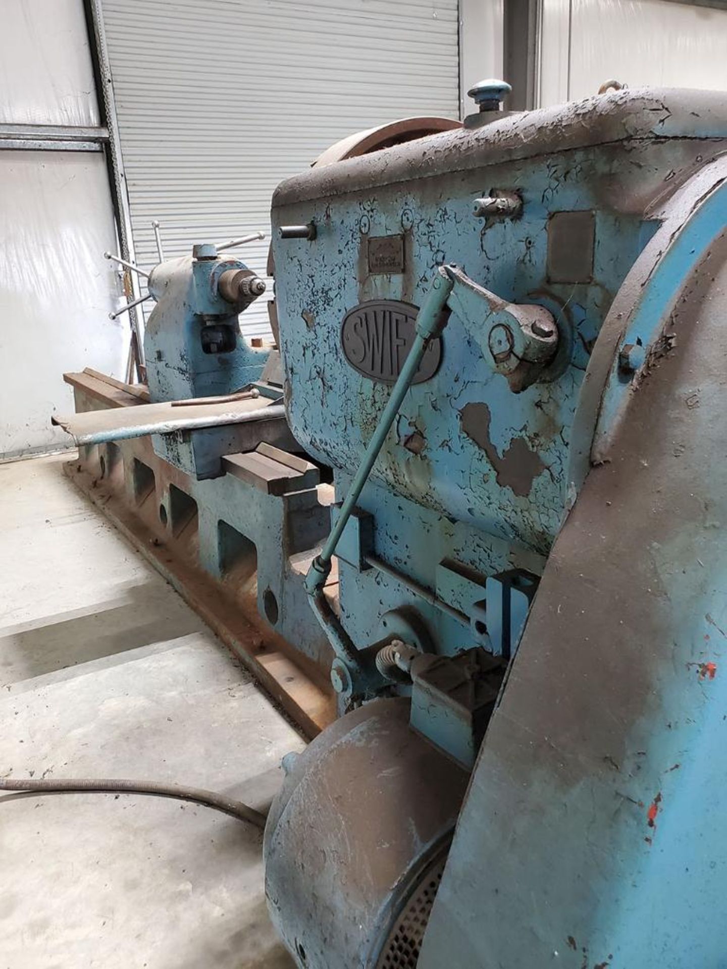 SWIFT ENGINE LATHE; MODEL 16-21.SV.5, S/N 13161, 11' BED, 32'' JAW CHUCK, 400-RPM SPINDLE, 4'' BAR - Image 11 of 11