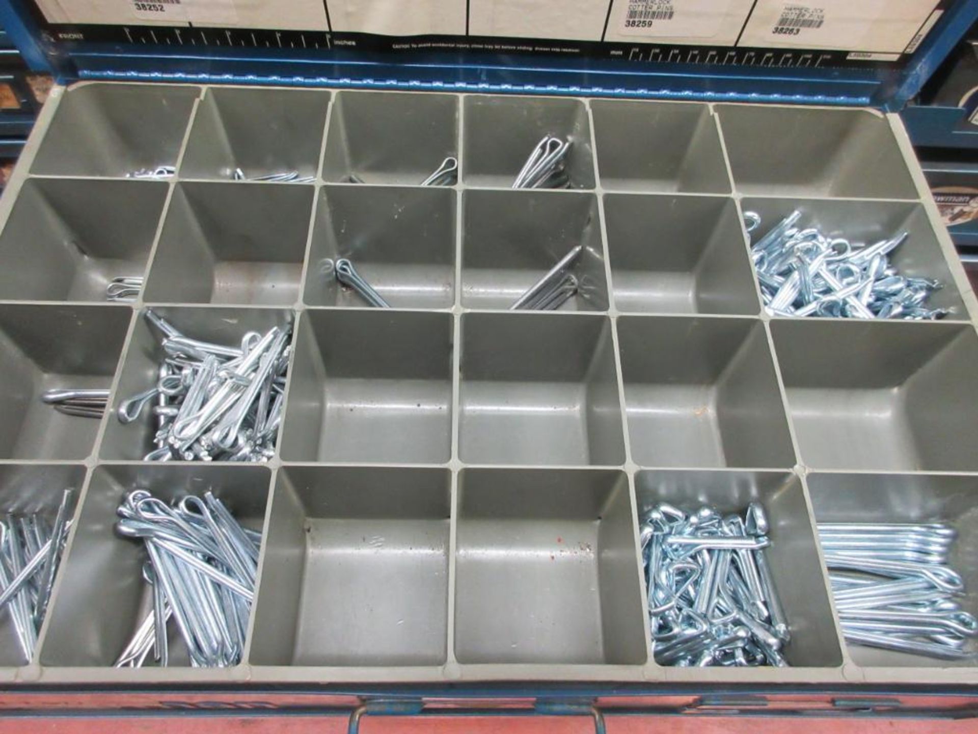 (30) LIDDED SMALL PARTS BINS W/ HARDWARE - Image 8 of 35