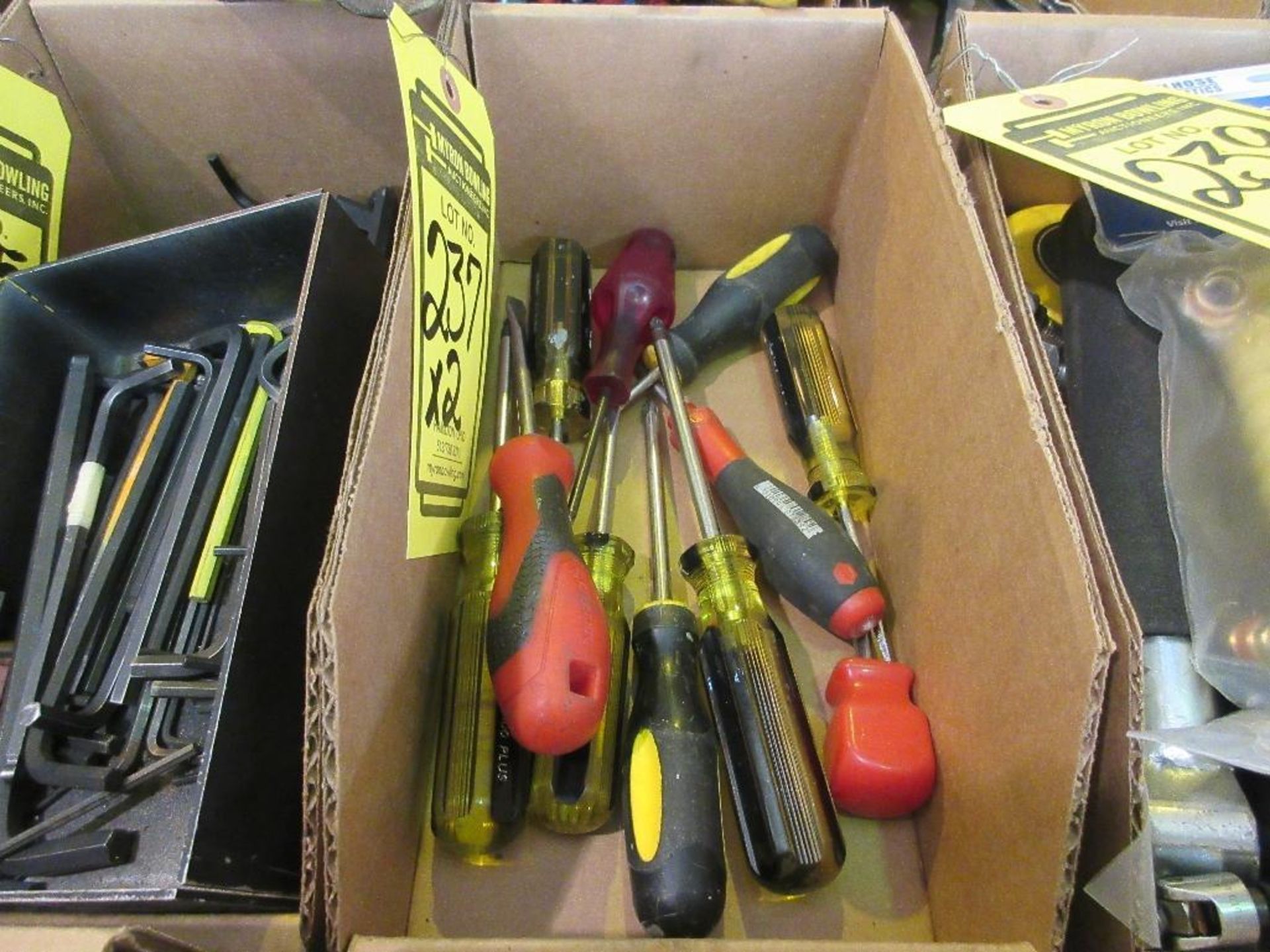(2) BOXES OF SCREWDRIVERS/TORX DRIVERS - Image 2 of 2