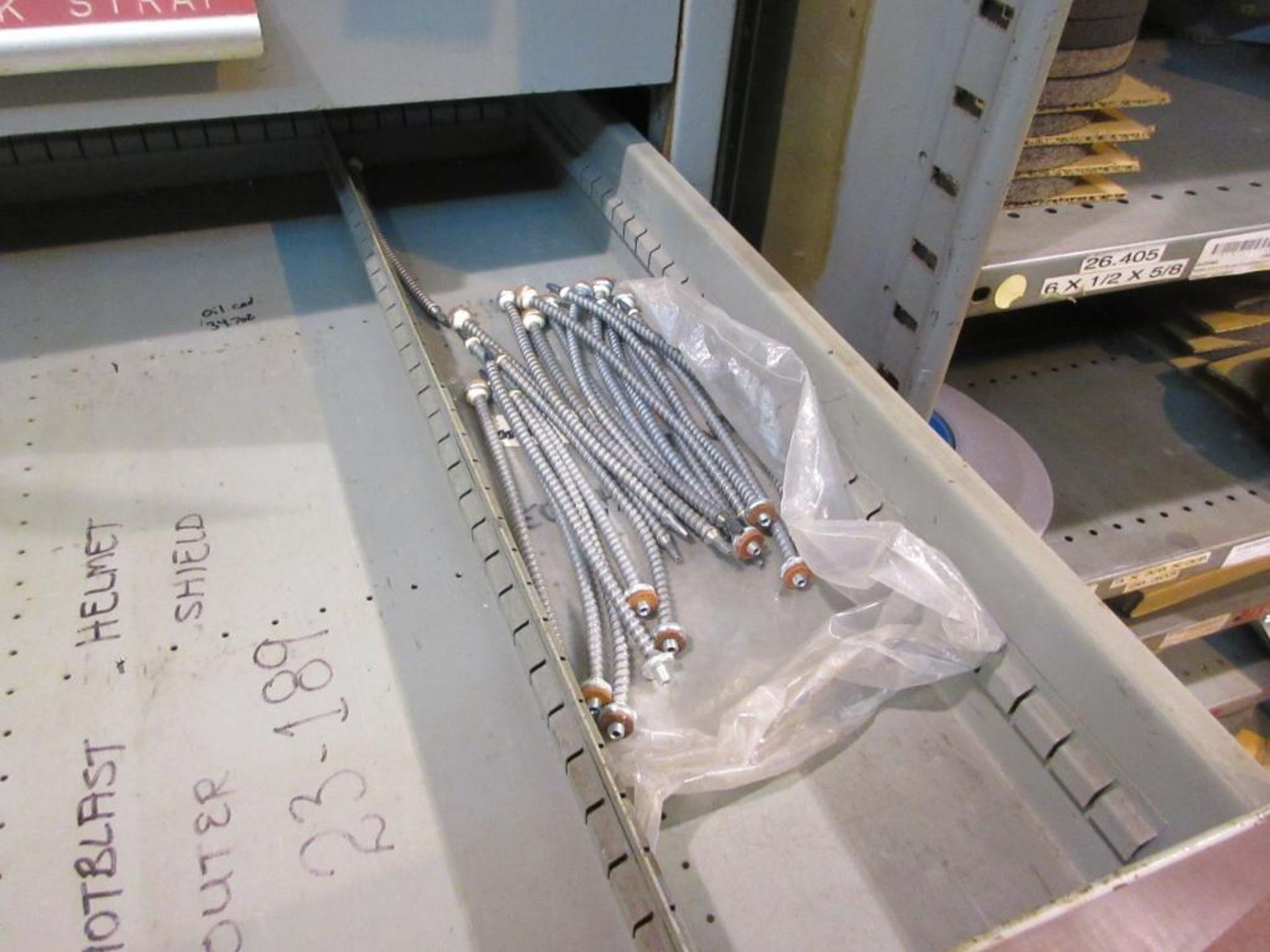 VIDMAR 10-DRAWER CABINET W/ ALL-THREAD, T-NUTS, FLANGED NUTS, CUTTERS - Image 3 of 7
