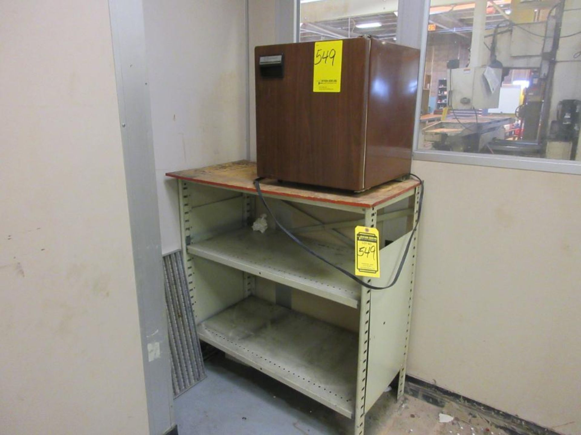 EMERSON MINI FRIDGE AND CABINET - Image 2 of 2