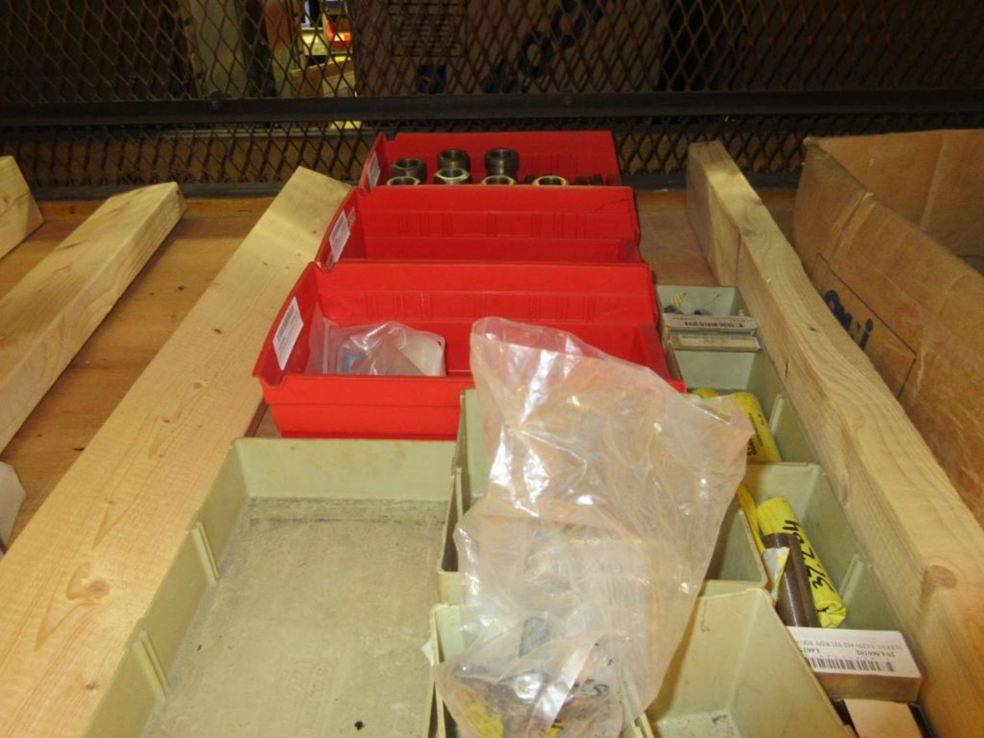 CONTENTS OF (22) SECTIONS PALLET RACK: ASSORTED ABRASIVES, SUNNEN STONES, TOOL BITS, DOVETAIL CUTTER - Image 18 of 43
