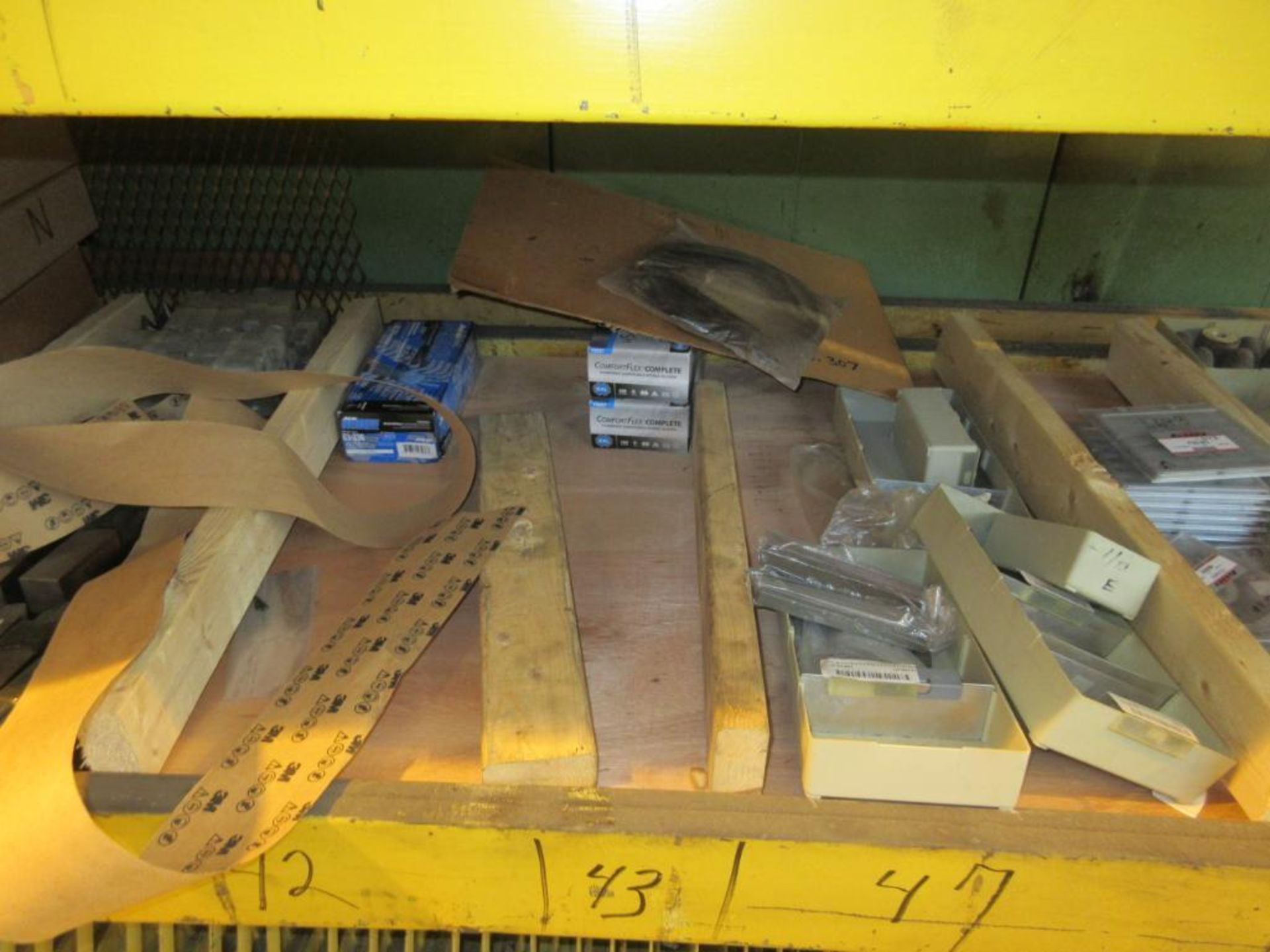 CONTENTS OF (22) SECTIONS PALLET RACK: ASSORTED ABRASIVES, SUNNEN STONES, TOOL BITS, DOVETAIL CUTTER - Image 2 of 43