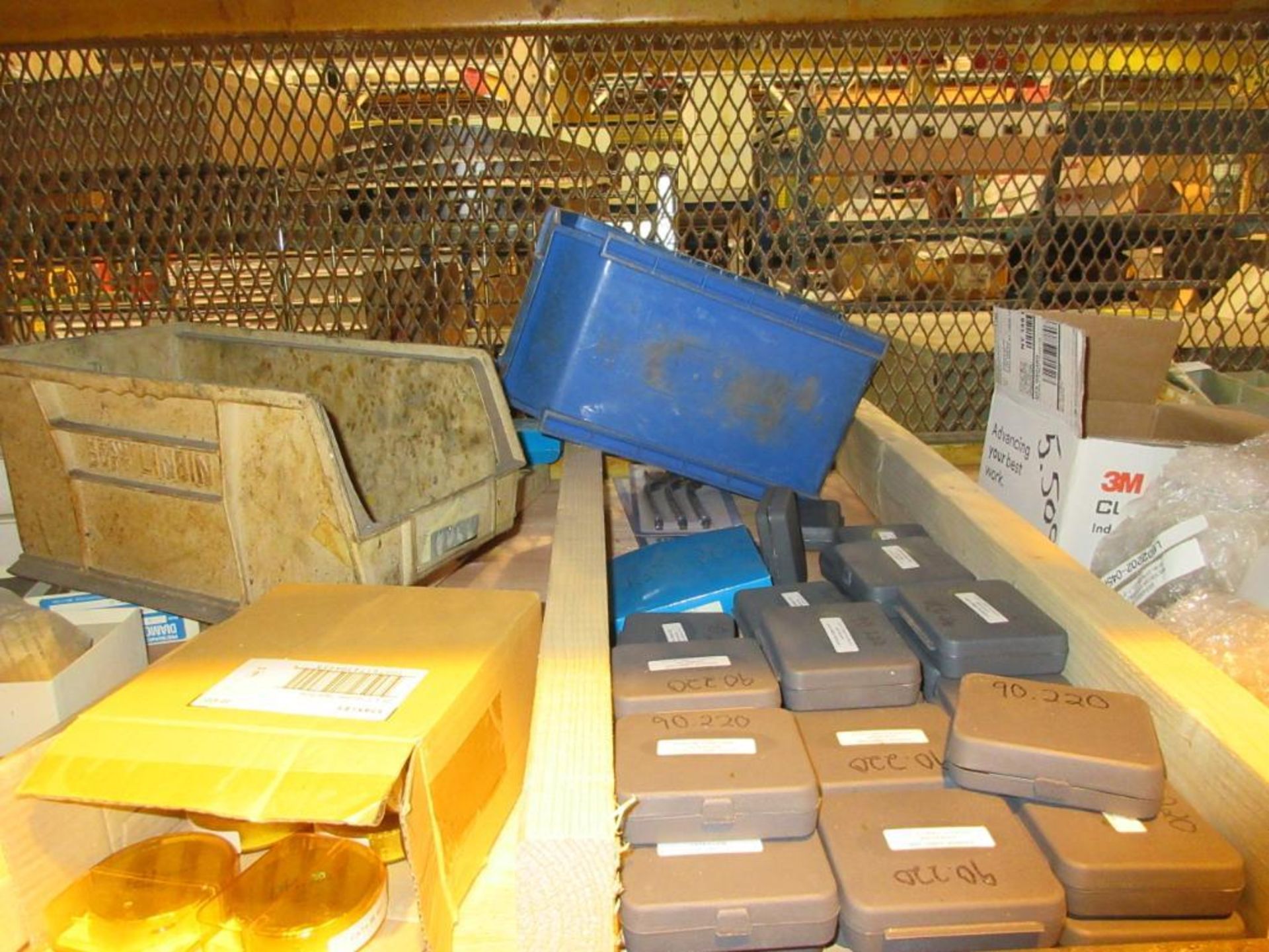 CONTENTS OF (22) SECTIONS PALLET RACK: ASSORTED ABRASIVES, SUNNEN STONES, TOOL BITS, DOVETAIL CUTTER - Image 37 of 43