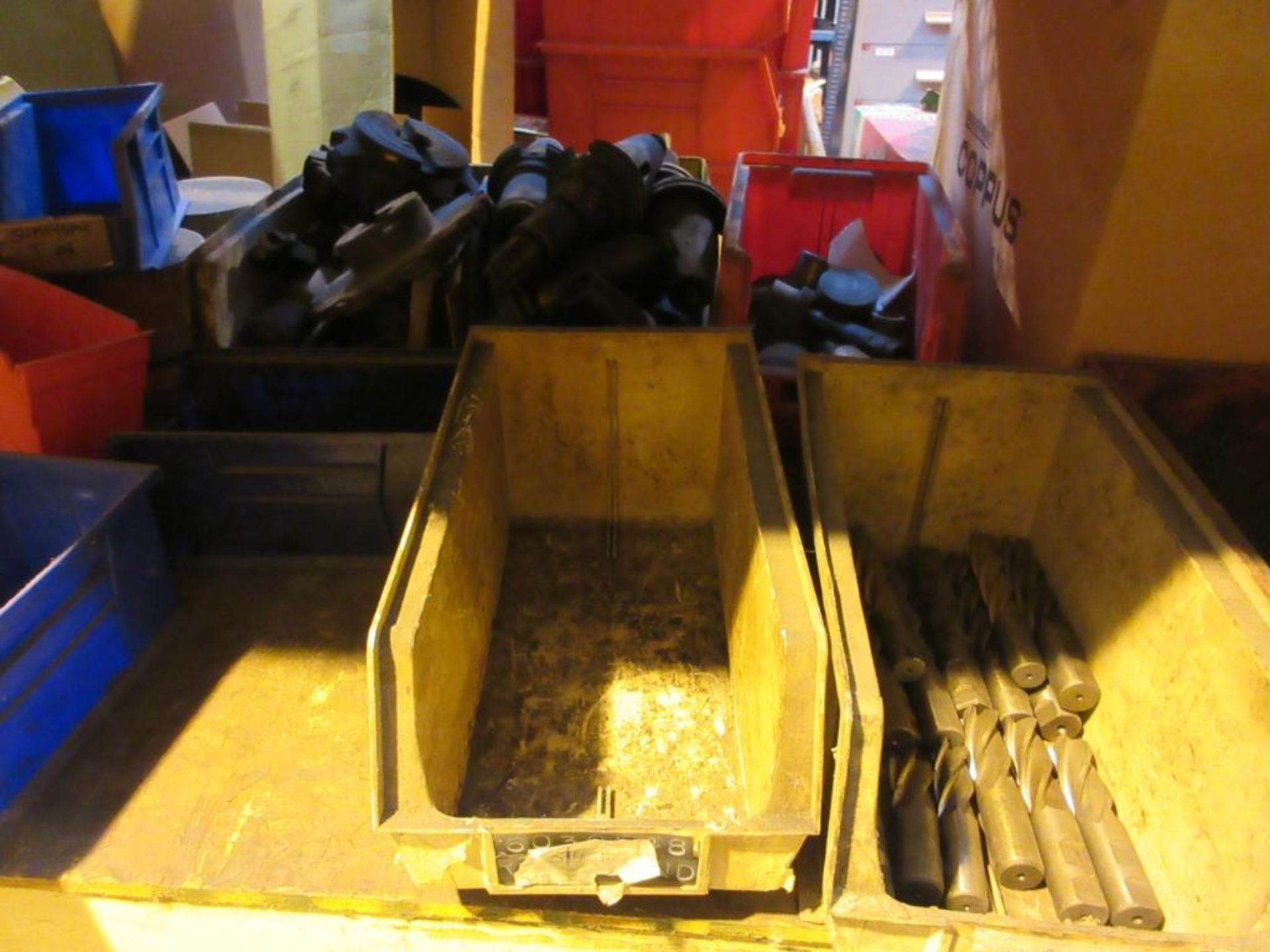 CONTENTS OF (22) SECTIONS PALLET RACK: ASSORTED ABRASIVES, SUNNEN STONES, TOOL BITS, DOVETAIL CUTTER - Image 34 of 43