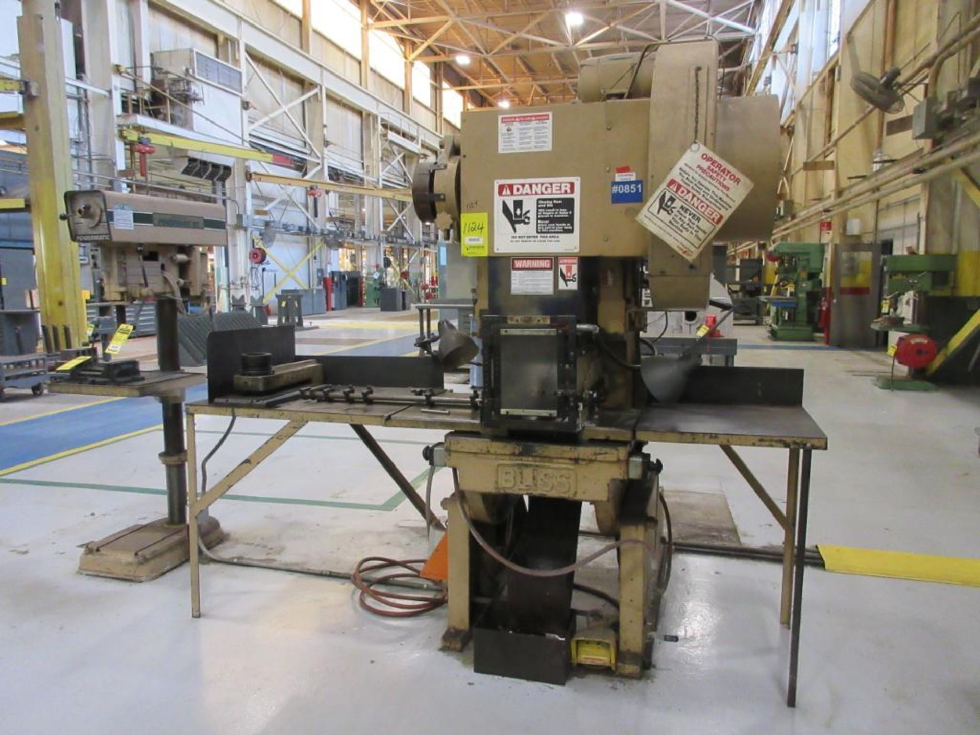 BLISS 35-TON O.B.I. PUNCH PRESS 3 IN. STROKE, 2 1/2 IN. SLIDE ADJ., 11 3/4 SHUT HEIGHT W/ UNI-PUNCH