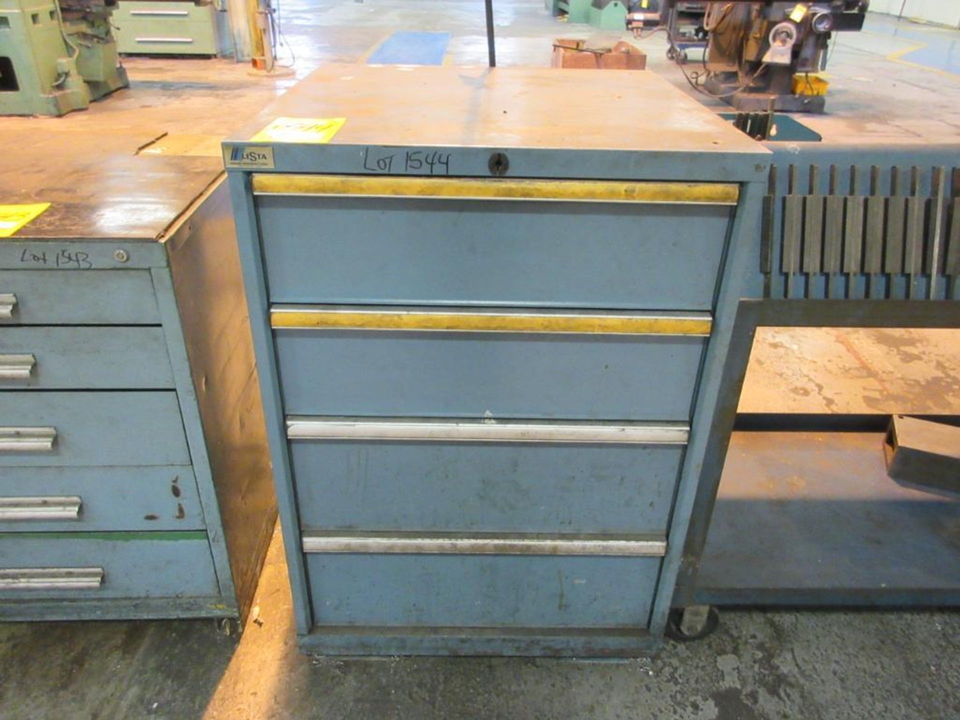 LISTA CABINET W/ ASSORTED TOOLING