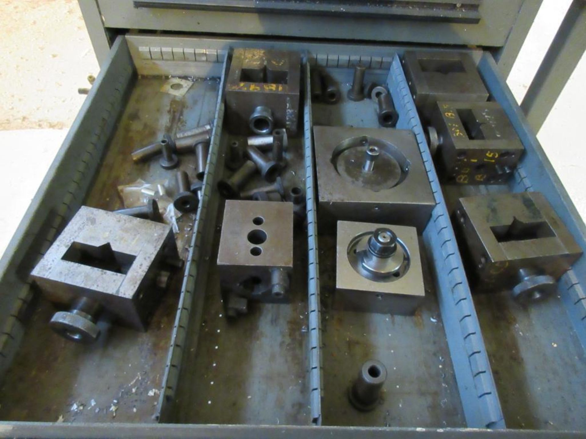 VIDMAR CABINET W/ DRILL TOOLING - Image 5 of 7