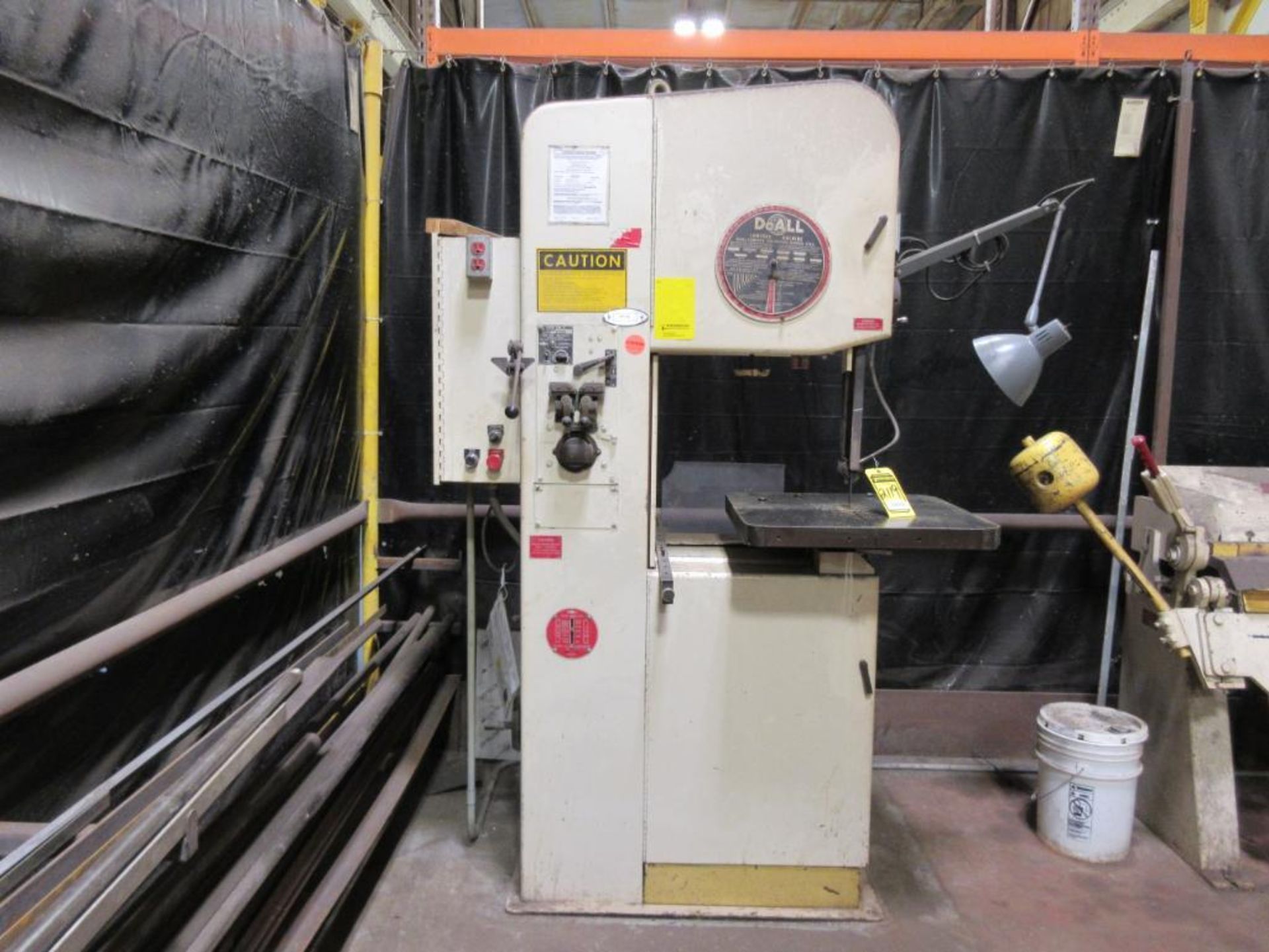 DOALL CONTOUR VERTICAL BAND SAW, W/ DBW-15 BAND WELDER, 154 IN. BAND LENGTH, S/N 399-77330