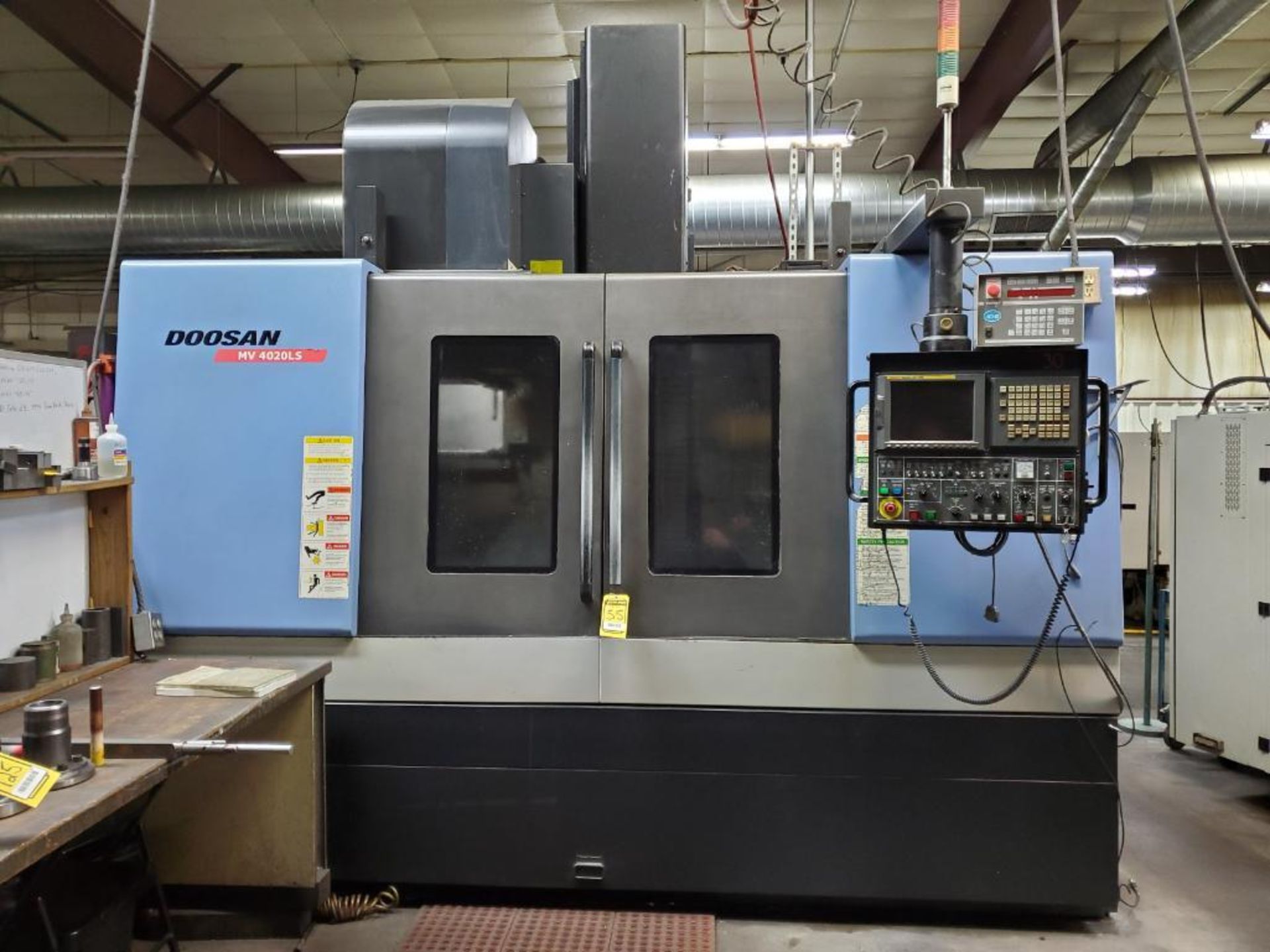 2007 DOOSAN MV 4020LS CNC VERTICAL MACHINING CENTER, 20'' X 48'' TABLE, BT 40 TAPER TOOLING, 30-