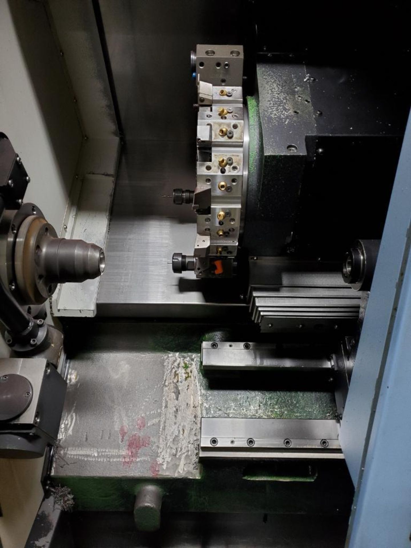 2014 DOOSAN LYNX 220 CNC TURNING CENTER, COLLET CHUCK, 12-STATION TURRET, TAILSTOCK, DOOSAN FANUC - Image 7 of 16