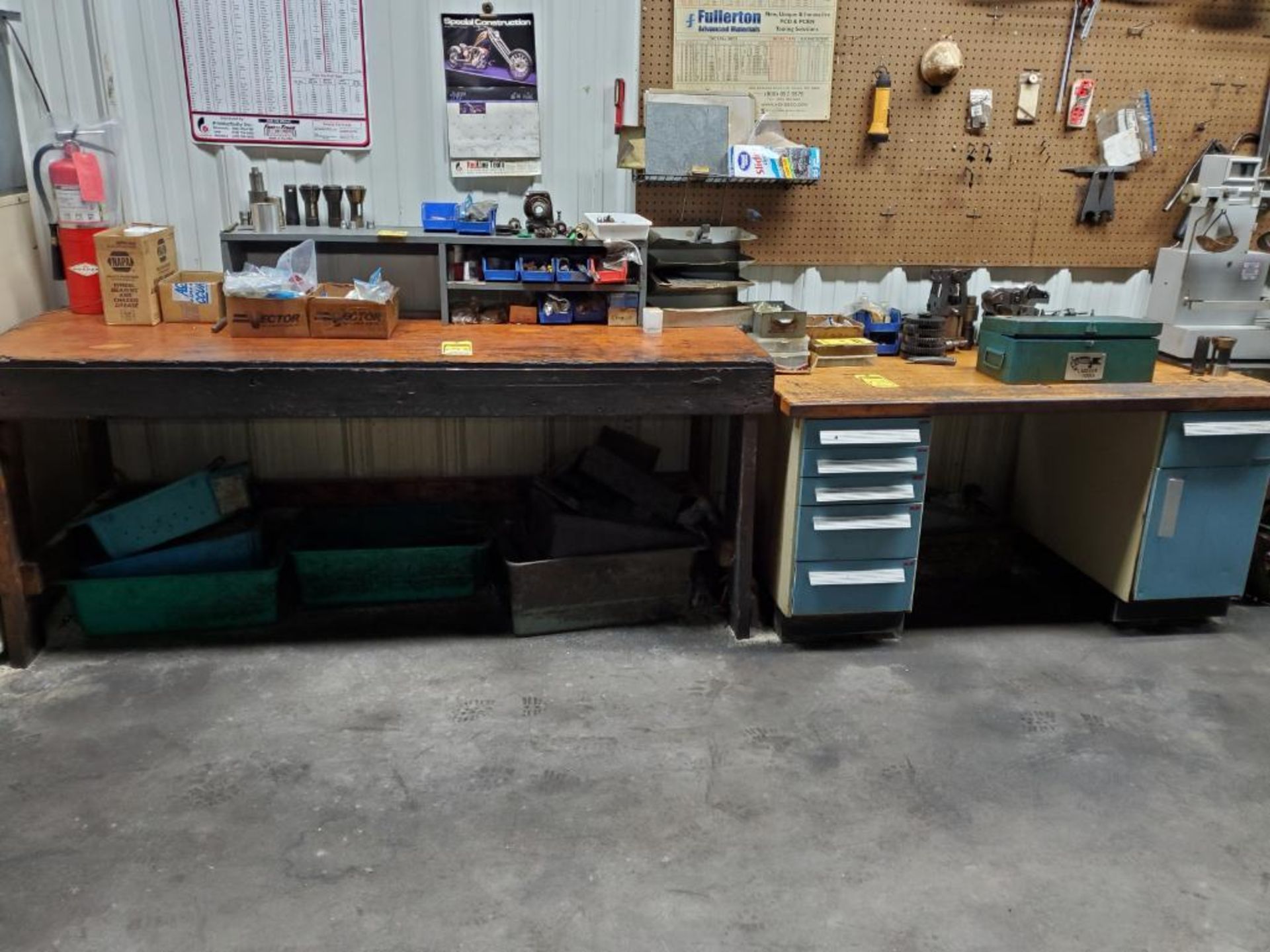 (2) BENCHES WITH WICKMAN SCREW MACHINE SUPPORT & SPARE PARTS