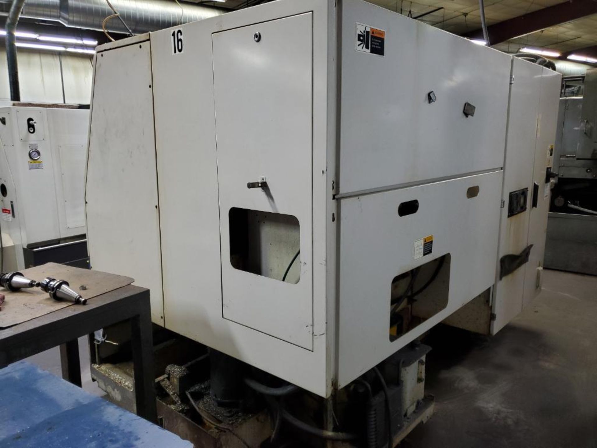 1998 DAEWOO PUMA 200 CNC LATHE, 12-STATION TURRET, 8'' 3-JAW CHUCK, TAILSTOCK, MITSUBISHI CONTROL, - Image 10 of 13