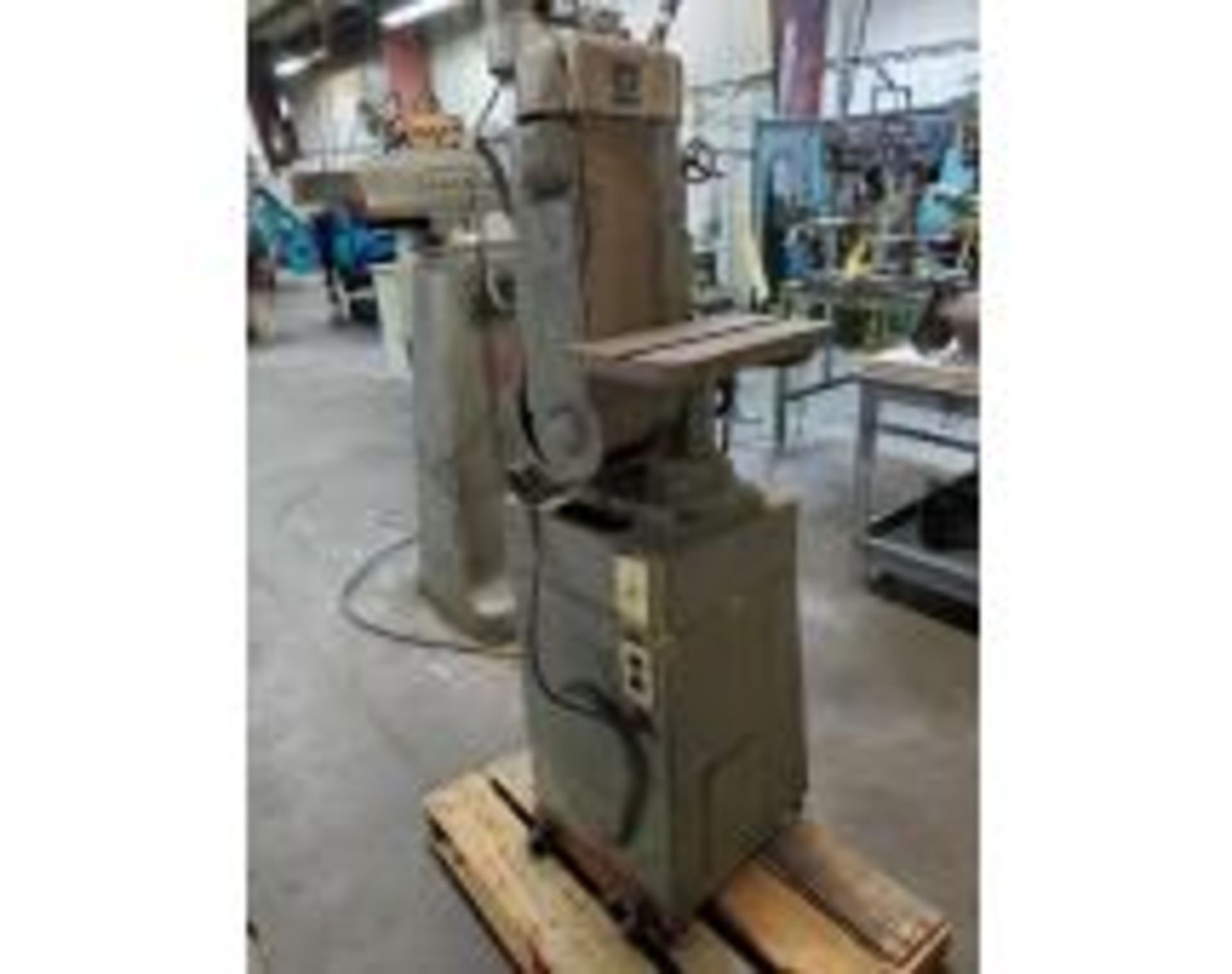 ROCKWELL POWER TOOL 6'' BELT SANDER, MODEL 31-520, S/N HS3022 - Image 3 of 6