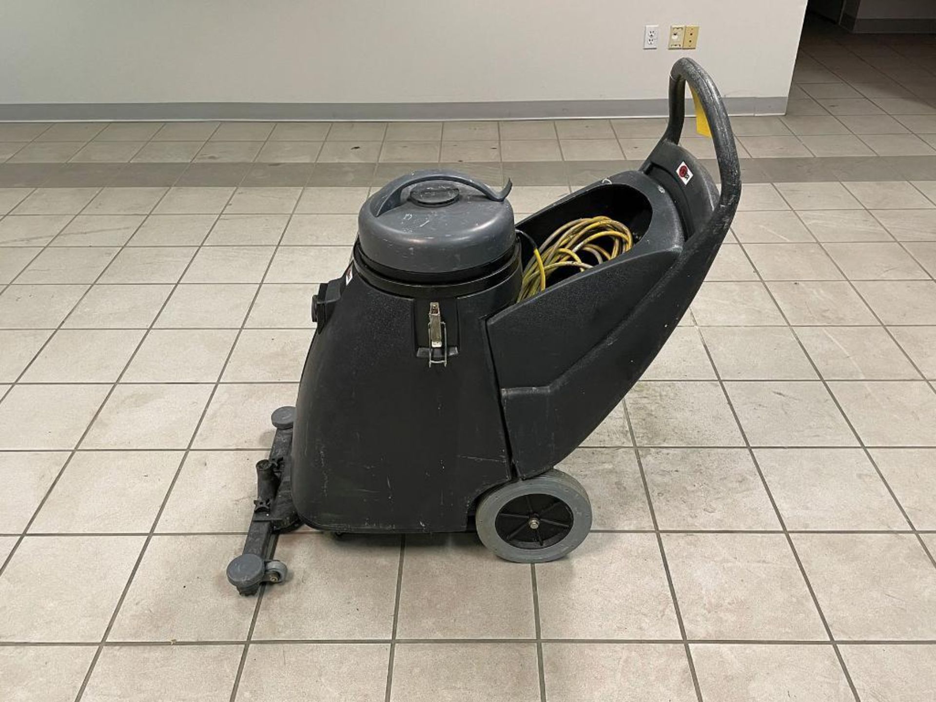 VIPER VACUUM, MODEL: SN18WD-U