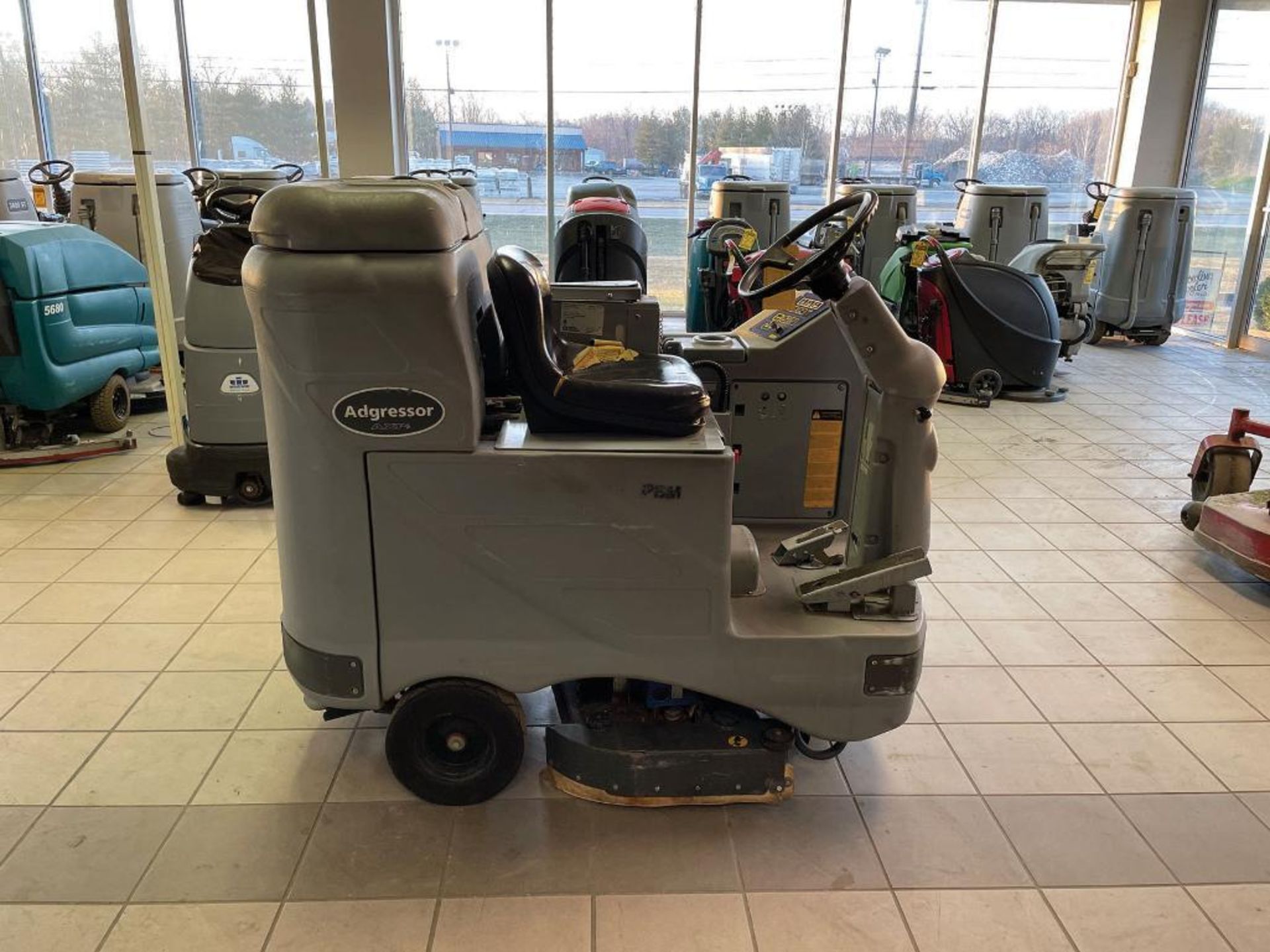 ADVANCE RIDE-ON FLOOR SCRUBBER, MODEL: ADGRESSOR2820C-AXP, S/N: 2010007, 36-VOLT, WEIGHT: 1,732- - Image 3 of 5