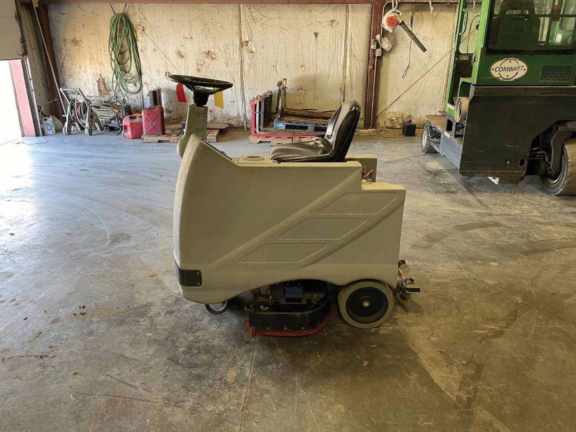 ADVANCE RIDE-ON FLOOR SCRUBBER, MODEL: ADGRESSOR 3820D, S/N: 1000048044, NO BATTERIES, PARTS ONLY