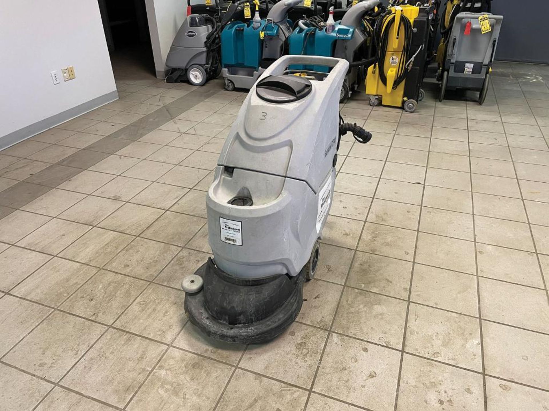 2008 GANSOW WALK-BEHIND FLOOR SCRUBBER, MODEL: CLT40, S/N: N8000124847, 24-VOLT, NO BATTERIES - Image 2 of 5