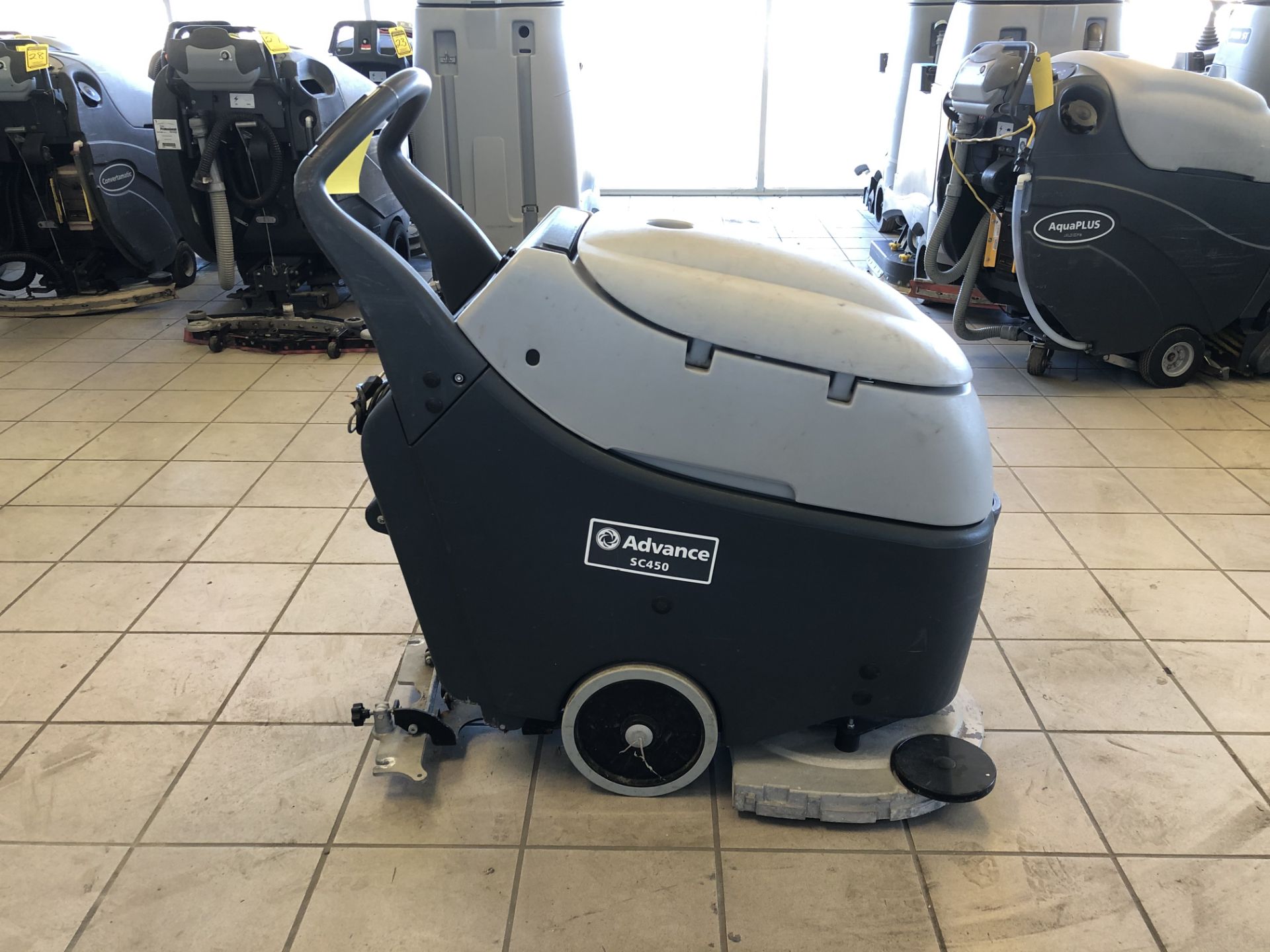 ADVANCE WALK-BEHIND SCRUBBER DRYER, MODEL: SC450 20B, S/N: 3510154305128, 24-VOLT, NO BATTERIES - Image 4 of 10