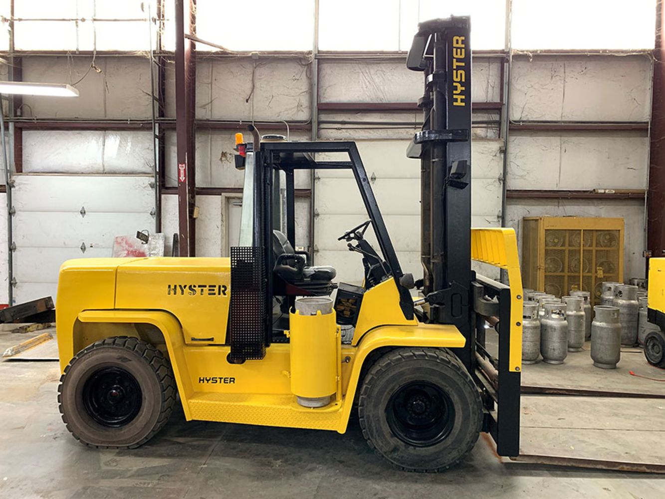 RENTAL RETURN FORKLIFTS - ONLINE ONLY - BIDDING ENDS 4/21/2021