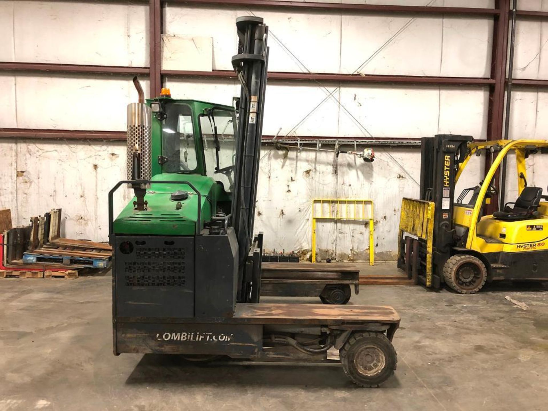 2010 COMBILIFT 10,000-LB. CAPACITY SIDE LOADING FORKLIFT, MODEL CL20100LA47, S/N 2093, LPG, WEIGHT - Image 2 of 5