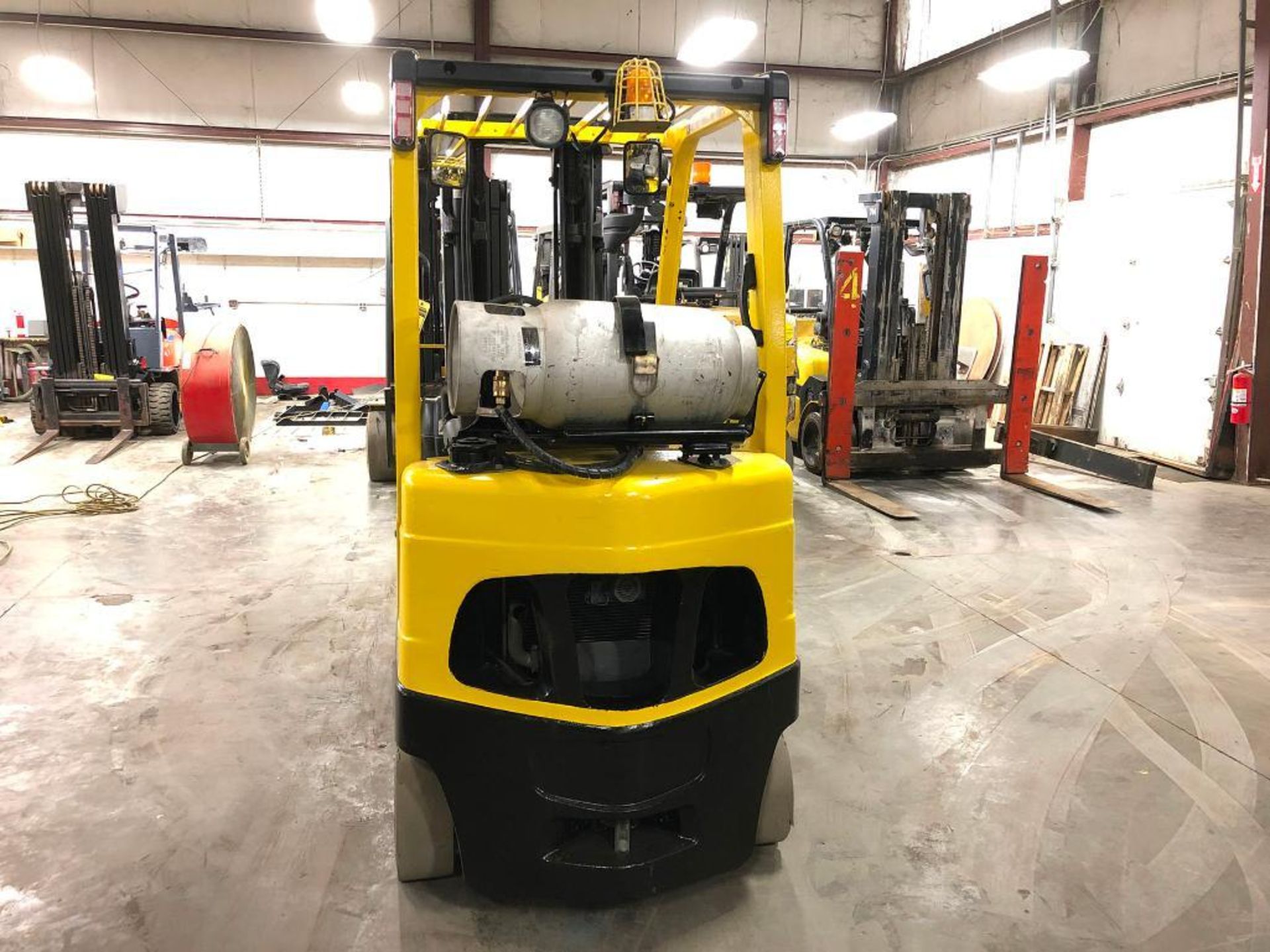 2015 HYSTER 5,000-LB., MODEL S50FT, S/N H187V03779N, LPG, LEVER SHIFT TRANSMISSION, SOLID TIRES, - Image 4 of 5