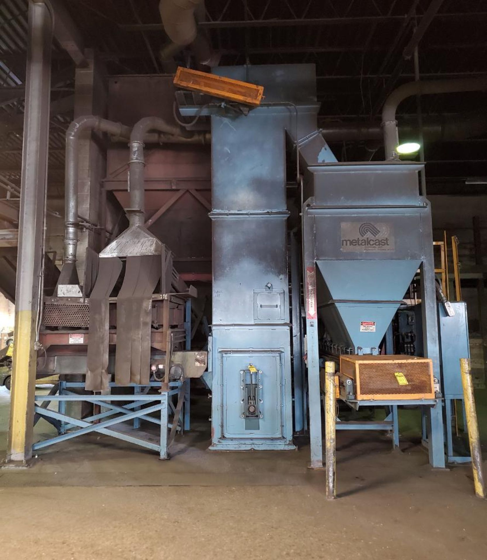 STATES ENGINEERING RINGMULLOR M-1500 METAL CAST SAND MULLER; RETURN SAND AND BUCKET, ELEVATOR, SPILL