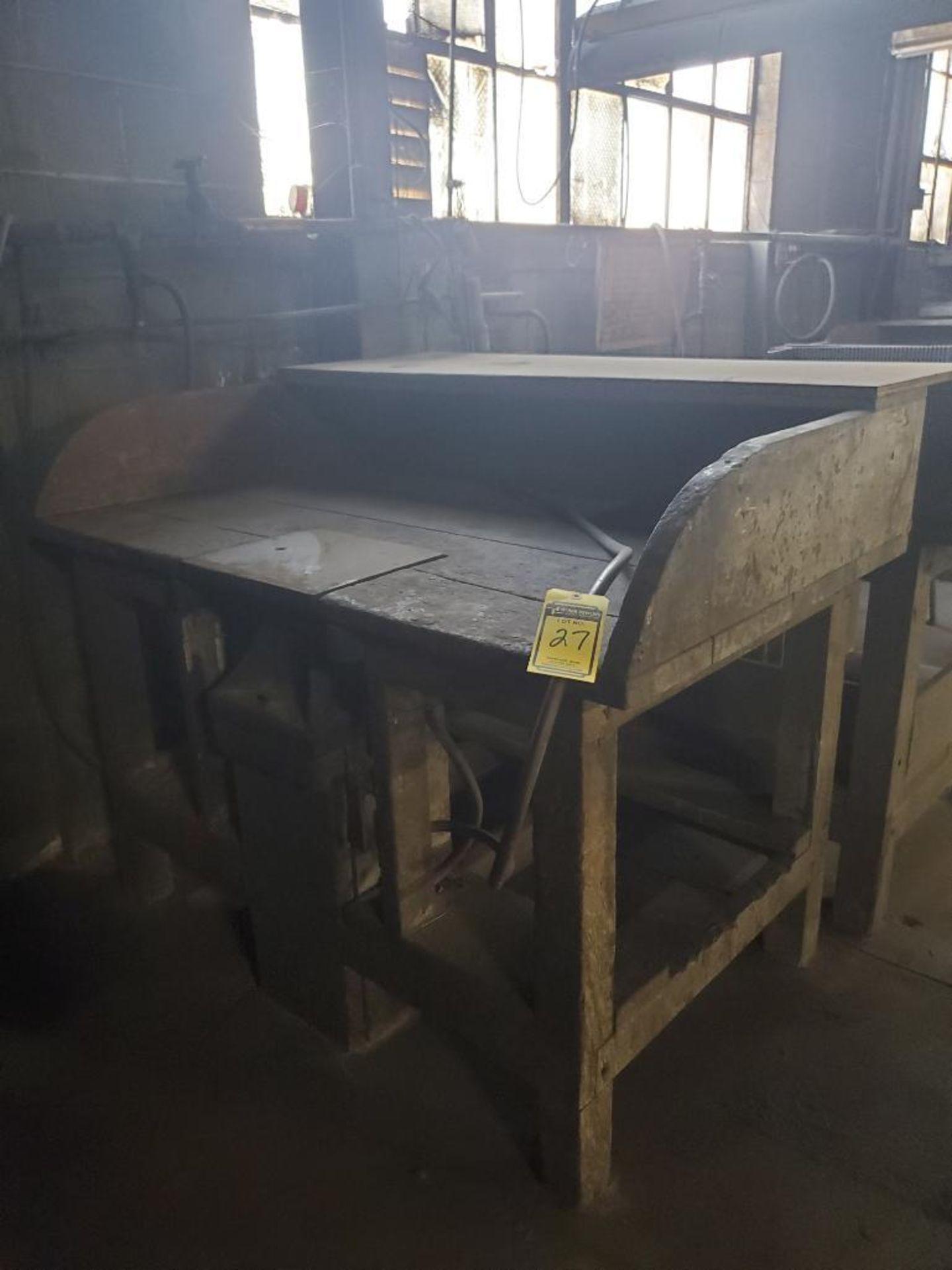 TABOR PNEUMATIC TABLE