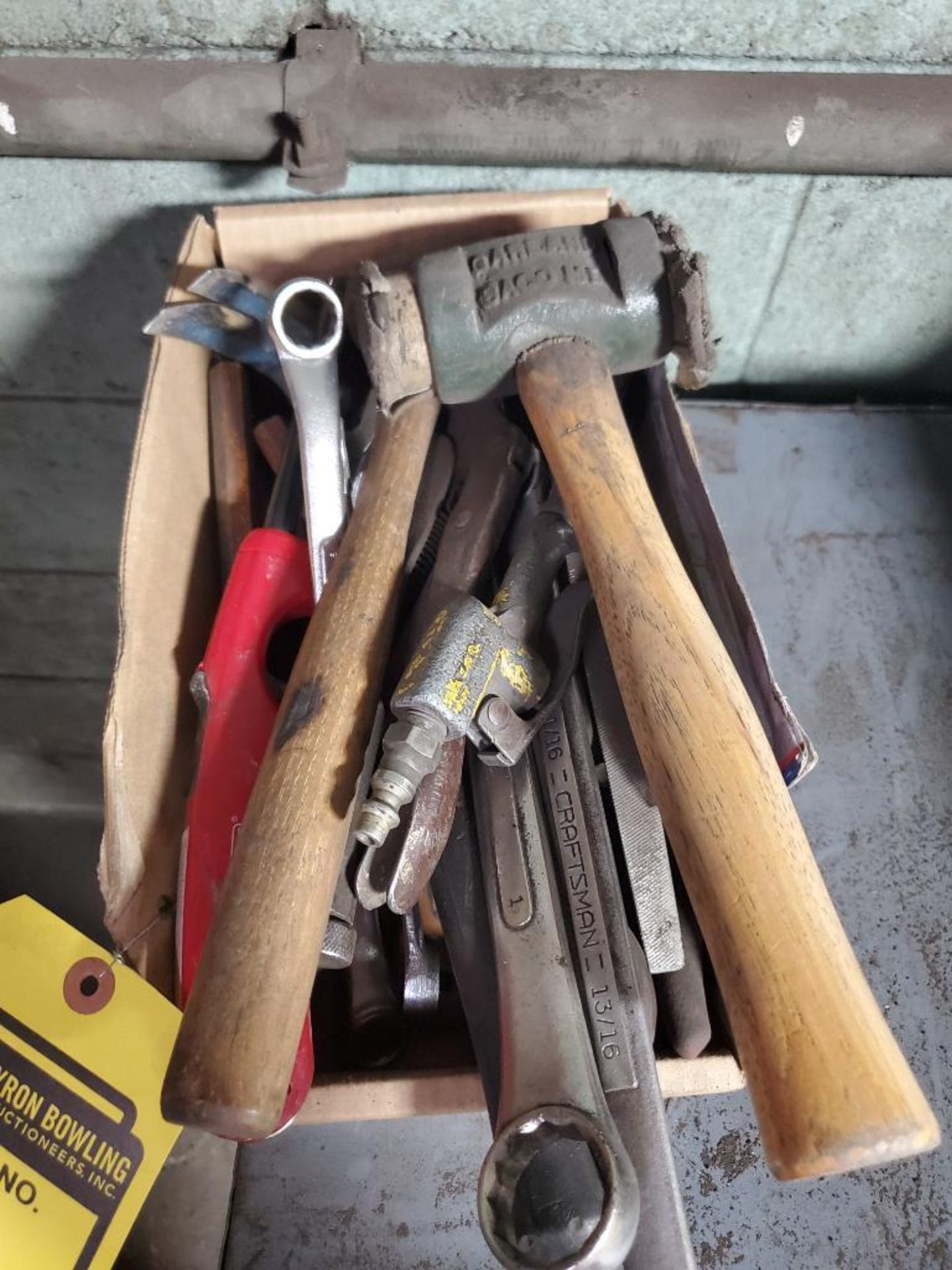 LOT OF ASSORTED HAND TOOLS