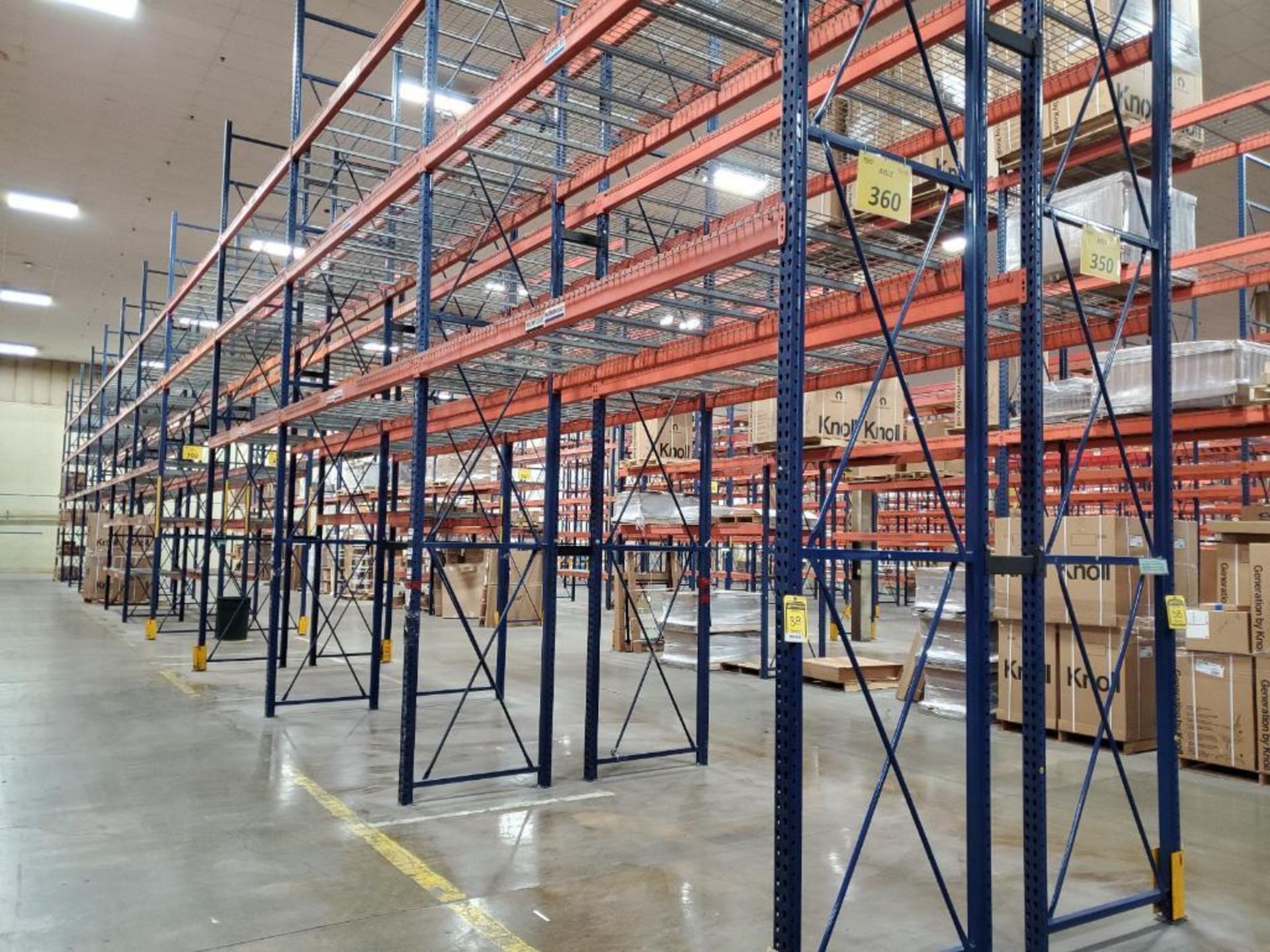 (22X) BAYS OF 20' X 42'' INTERLAKE TEAR DROP PALLET RACKING. 20' X 42'' UPRIGHTS, 138'' X 5'' BEAMS, - Image 2 of 5