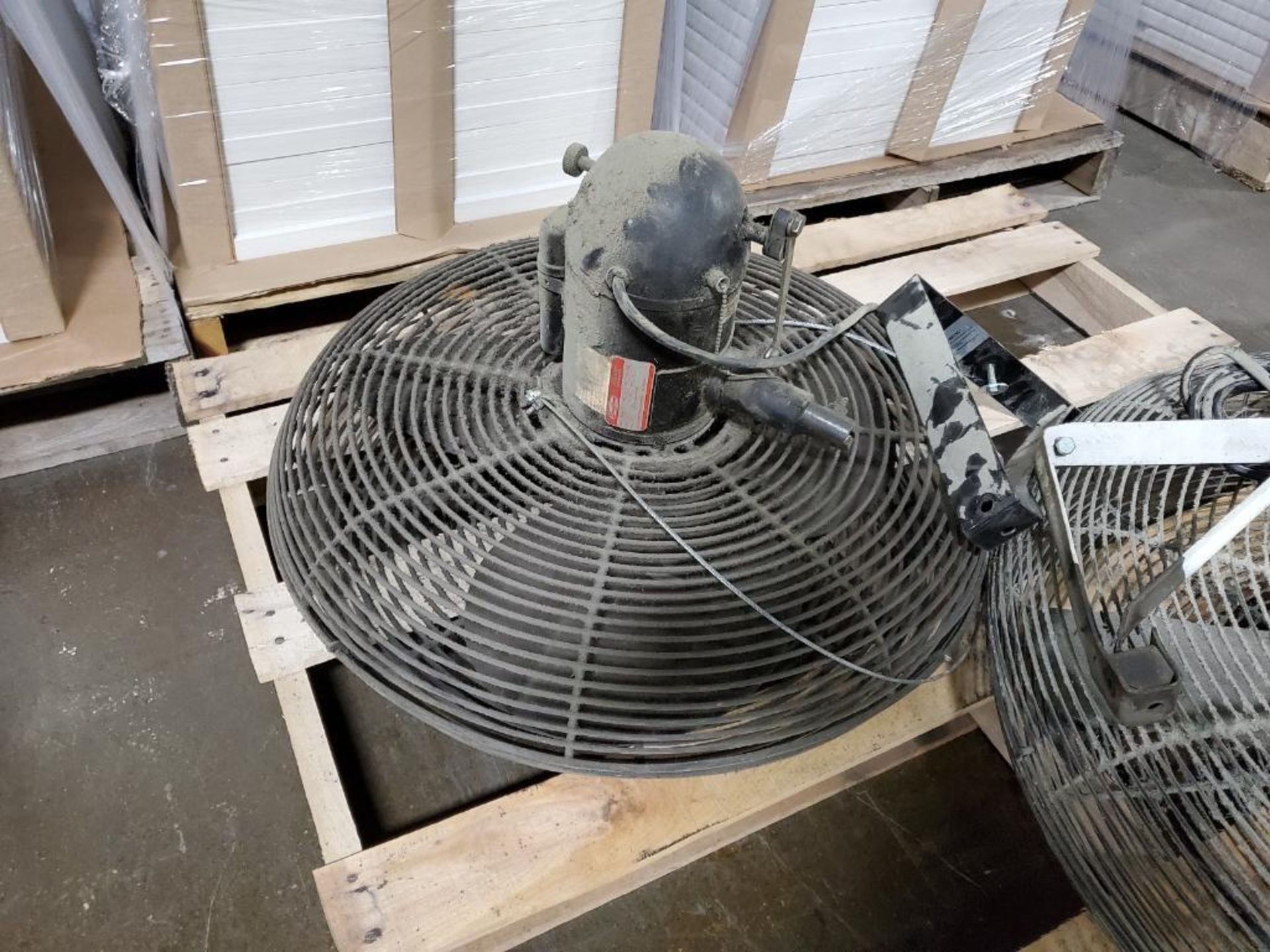 (2) COLUMN MOUNTED FANS ON PALLET - Image 3 of 3